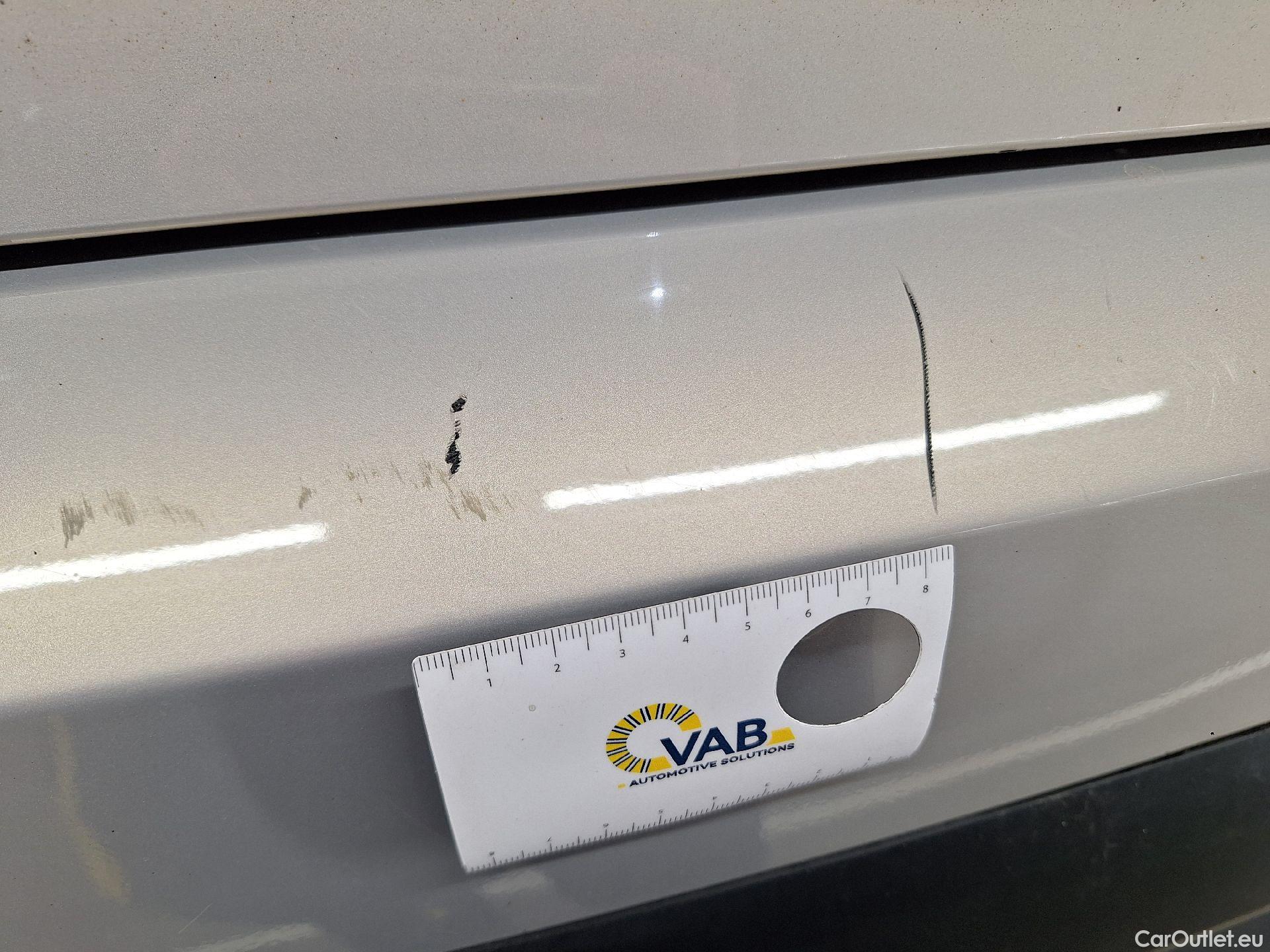  DS  DS7 DS,  CB '17 PHEV, DS 7 Crossback E-Tense Bastille + 5d #16