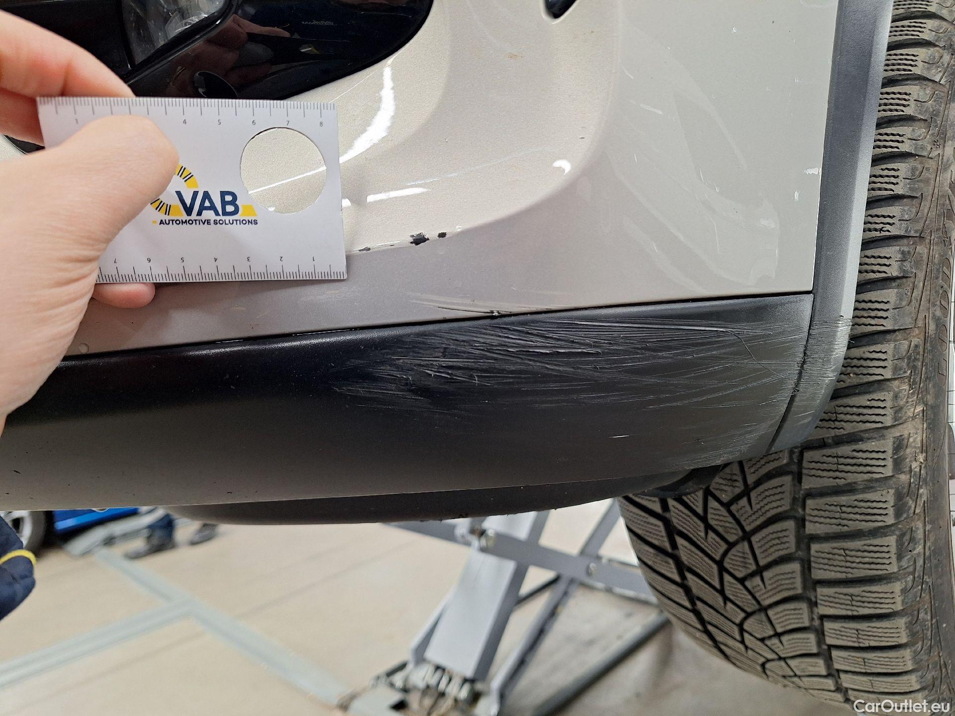  DS  DS7 DS,  CB '17 PHEV, DS 7 Crossback E-Tense Bastille + 5d #27