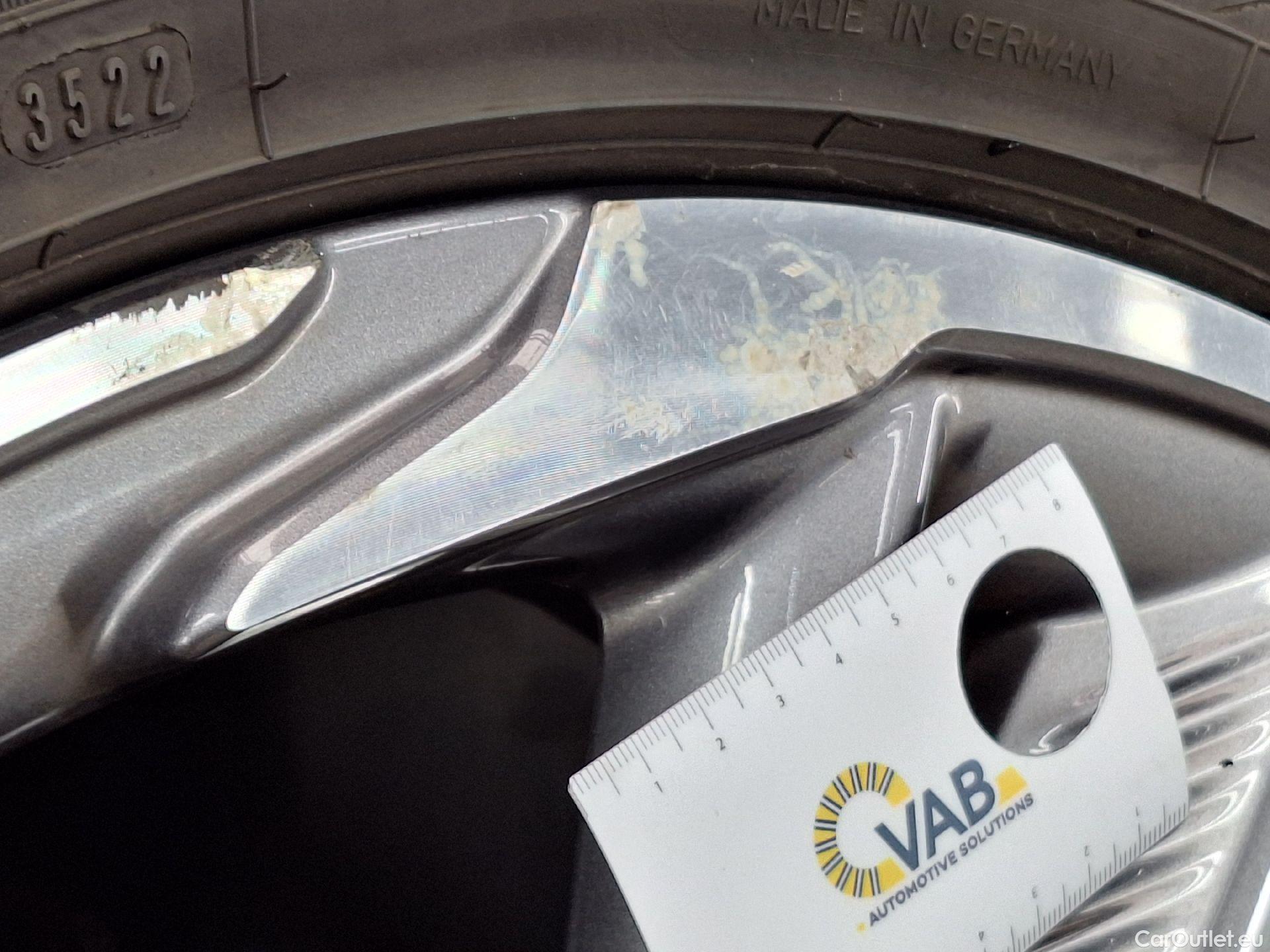  DS  DS7 DS,  CB '17 PHEV, DS 7 Crossback E-Tense Bastille + 5d #41