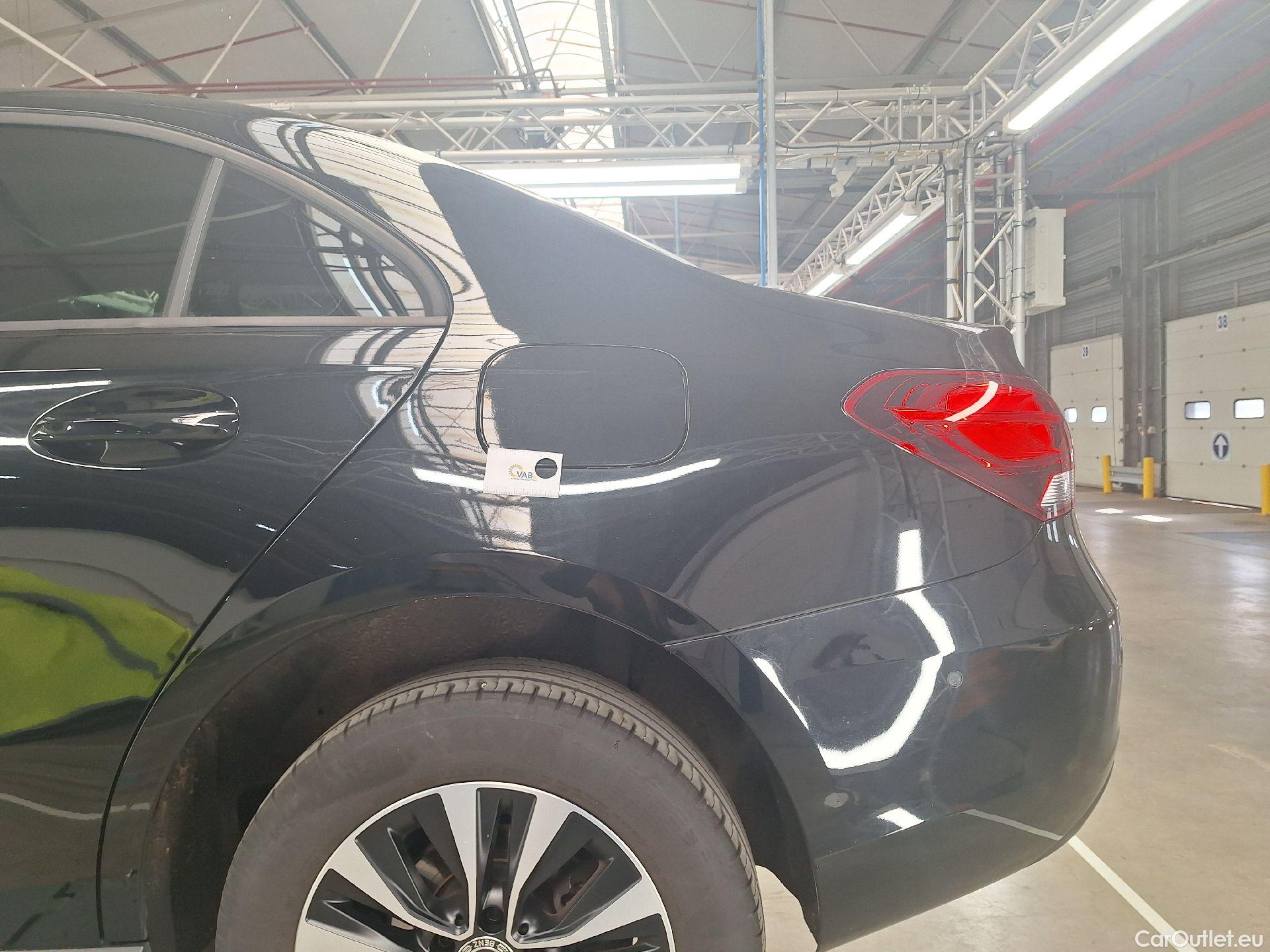  Mercedes  A-Klasse Mercedes, A-Class Berline '18, Mercedes-Benz  Limousine A 180 Business So #39