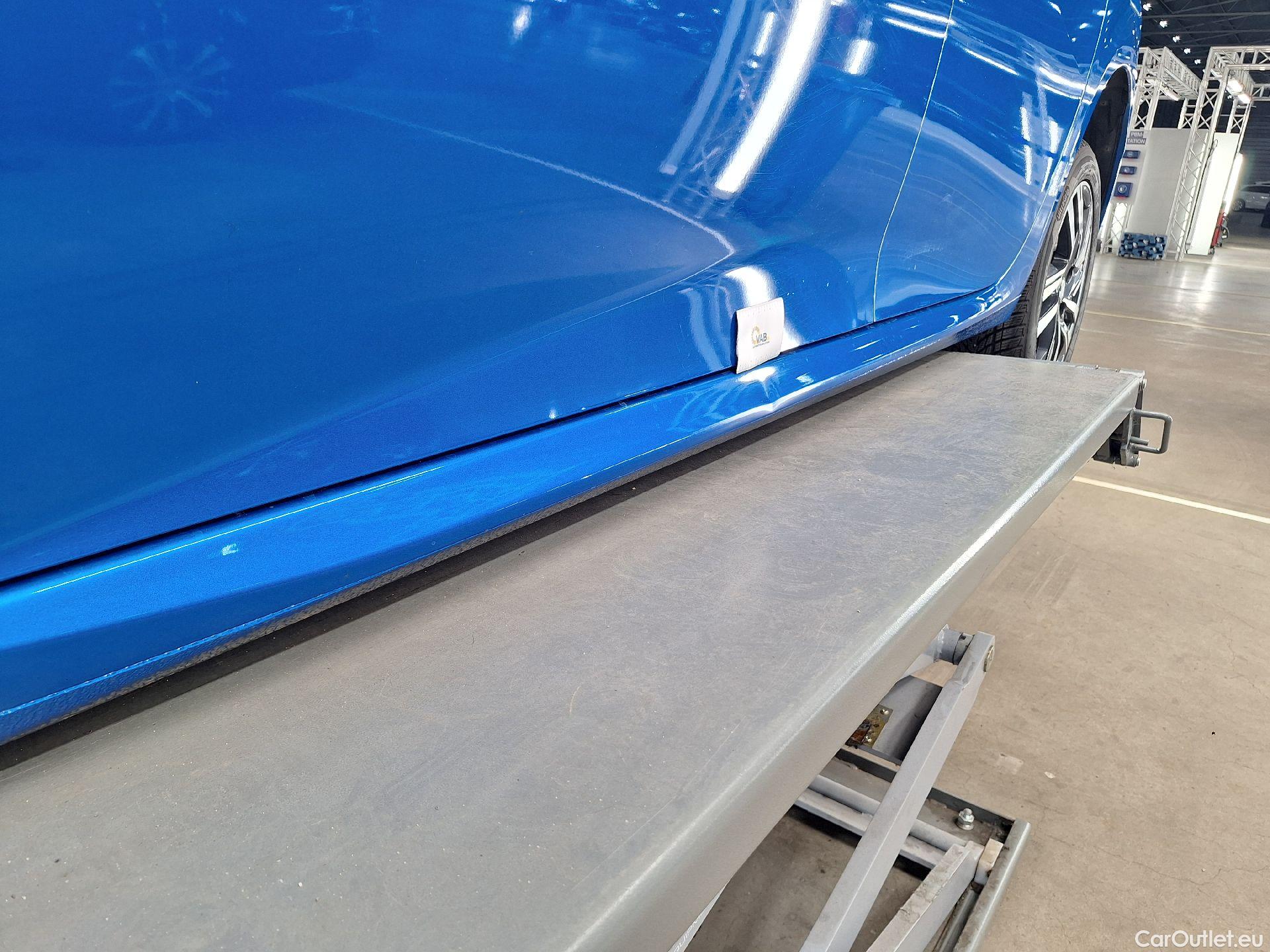  Peugeot  208 Peugeot,  '19, Peugeot  1.5 BlueHDi 100 MAN6 S&S Allure pack 5 #33