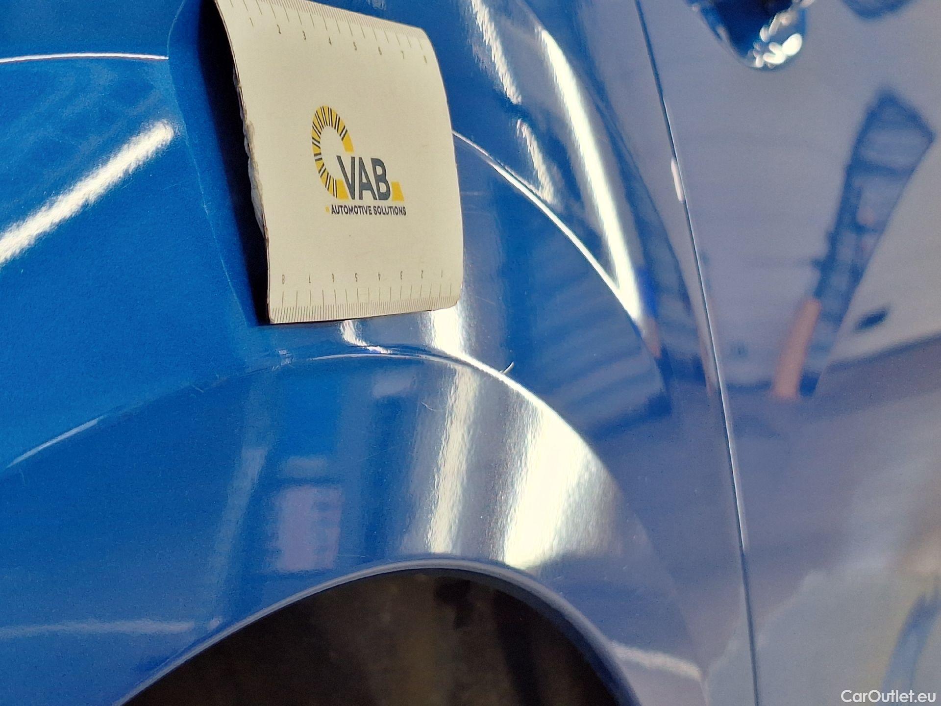  Peugeot  208 Peugeot,  '19, Peugeot  1.5 BlueHDi 100 MAN6 S&S Allure pack 5 #25