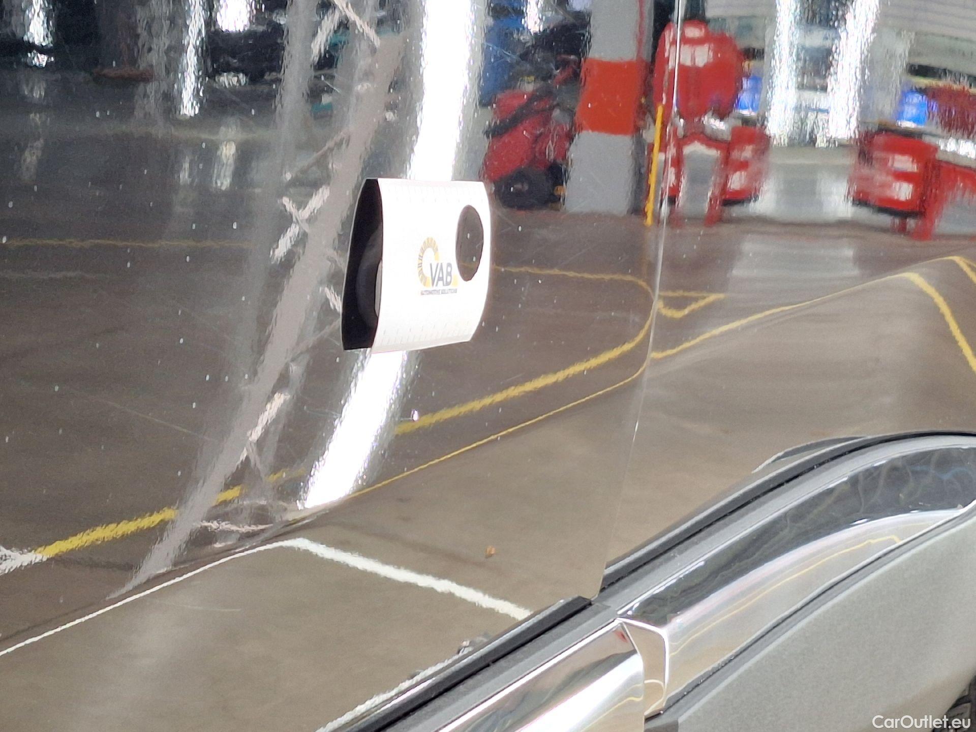  Peugeot  5008 Peugeot,  FL'20, Peugeot  1.5 BlueHDi 96kW S&S EAT8 GT 5d #31