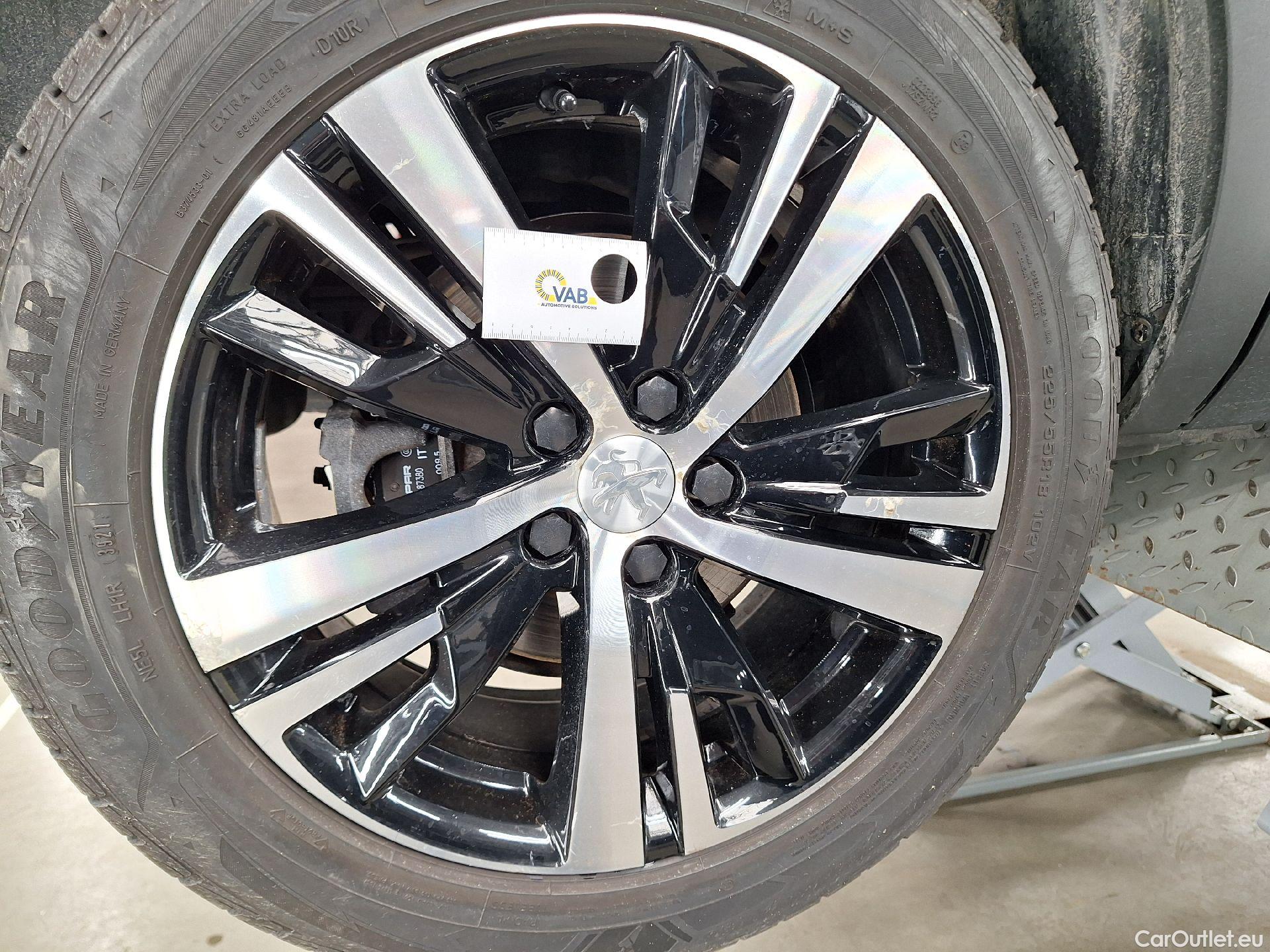  Peugeot  5008 Peugeot,  FL'20, Peugeot  1.5 BlueHDi 96kW S&S EAT8 GT 5d #64