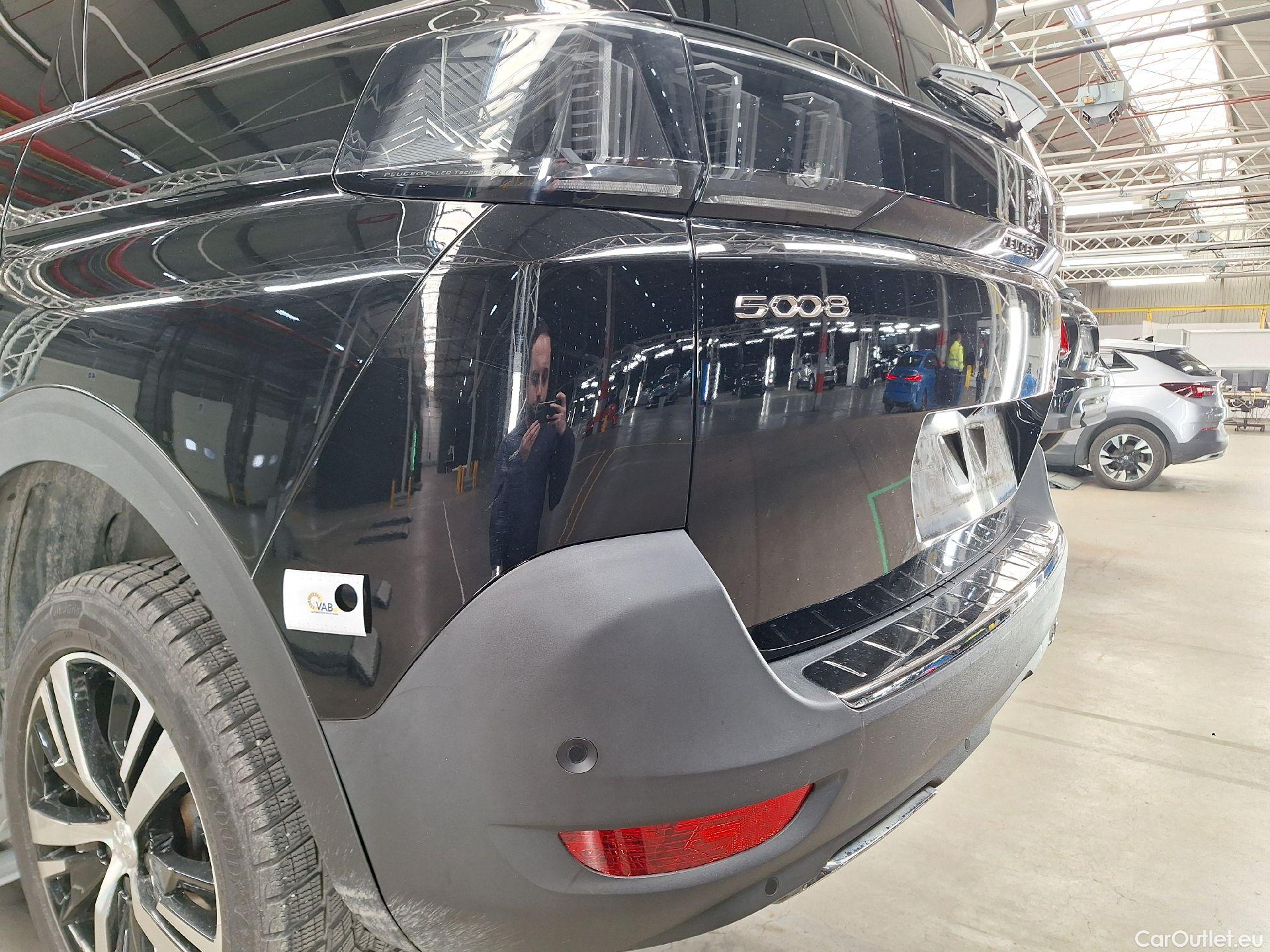  Peugeot  5008 Peugeot,  FL'20, Peugeot  1.5 BlueHDi 96kW S&S EAT8 GT 5d #40