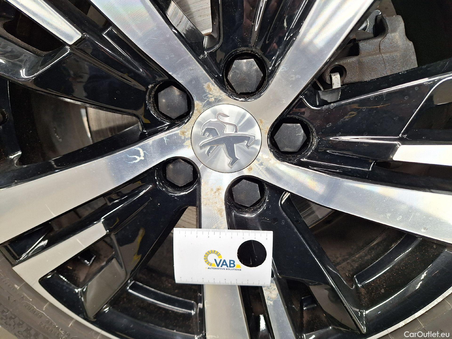  Peugeot  5008 Peugeot,  FL'20, Peugeot  1.5 BlueHDi 96kW S&S EAT8 GT 5d #67