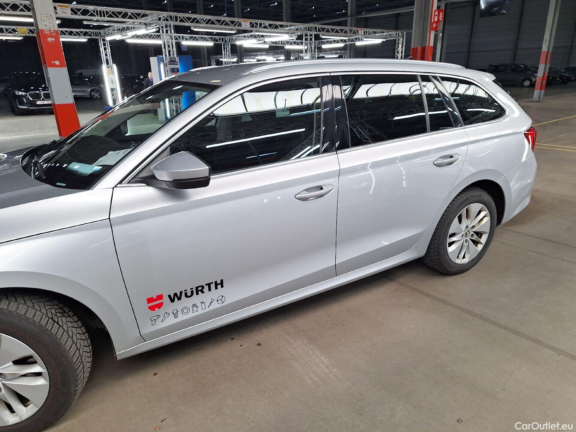  Skoda  Octavia Skoda,  Combi '20, Skoda  Combi 2.0 CRTDI 110kW DSG7 Ambition  #1