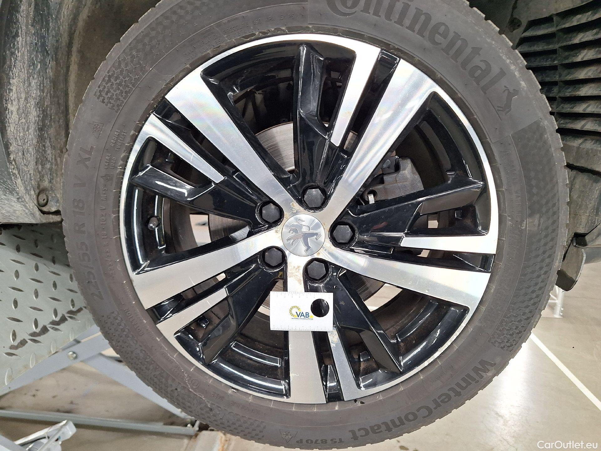  Peugeot  5008 Peugeot,  FL'20, Peugeot  1.5 BlueHDi 96kW S&S EAT8 GT 5d #66