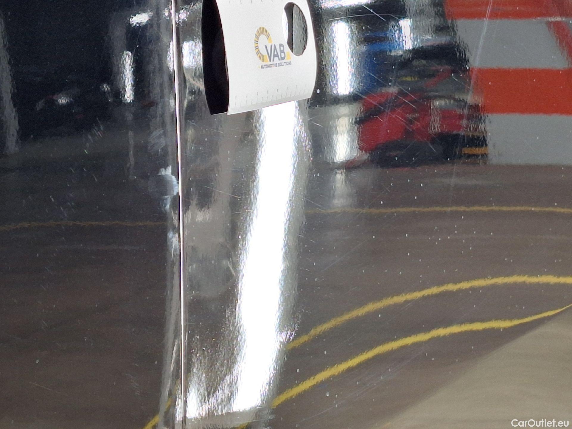  Peugeot  5008 Peugeot,  FL'20, Peugeot  1.5 BlueHDi 96kW S&S EAT8 GT 5d #33