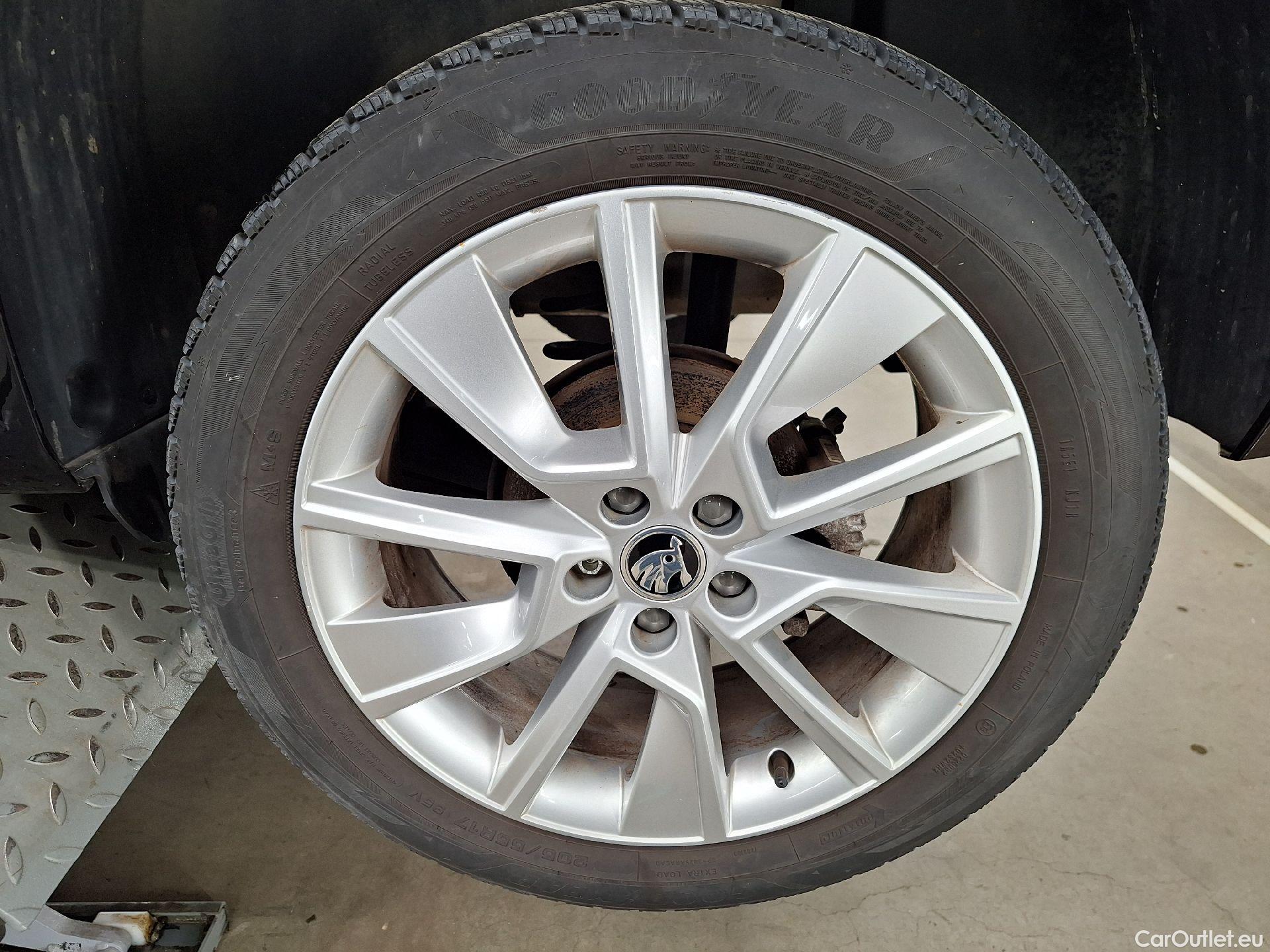  Skoda  KAMIQ Skoda,  '19, Skoda  1.0 TSI 81kW DSG7 Ambition 5d #14