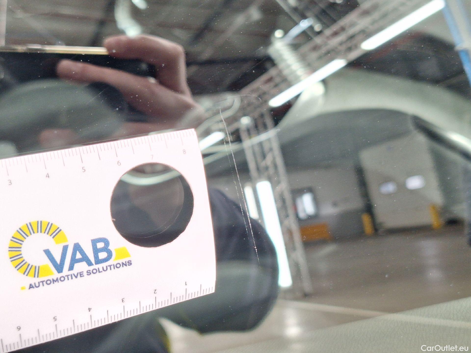  Peugeot  5008 Peugeot,  FL'20, Peugeot  1.5 BlueHDi 96kW S&S EAT8 GT 5d #24