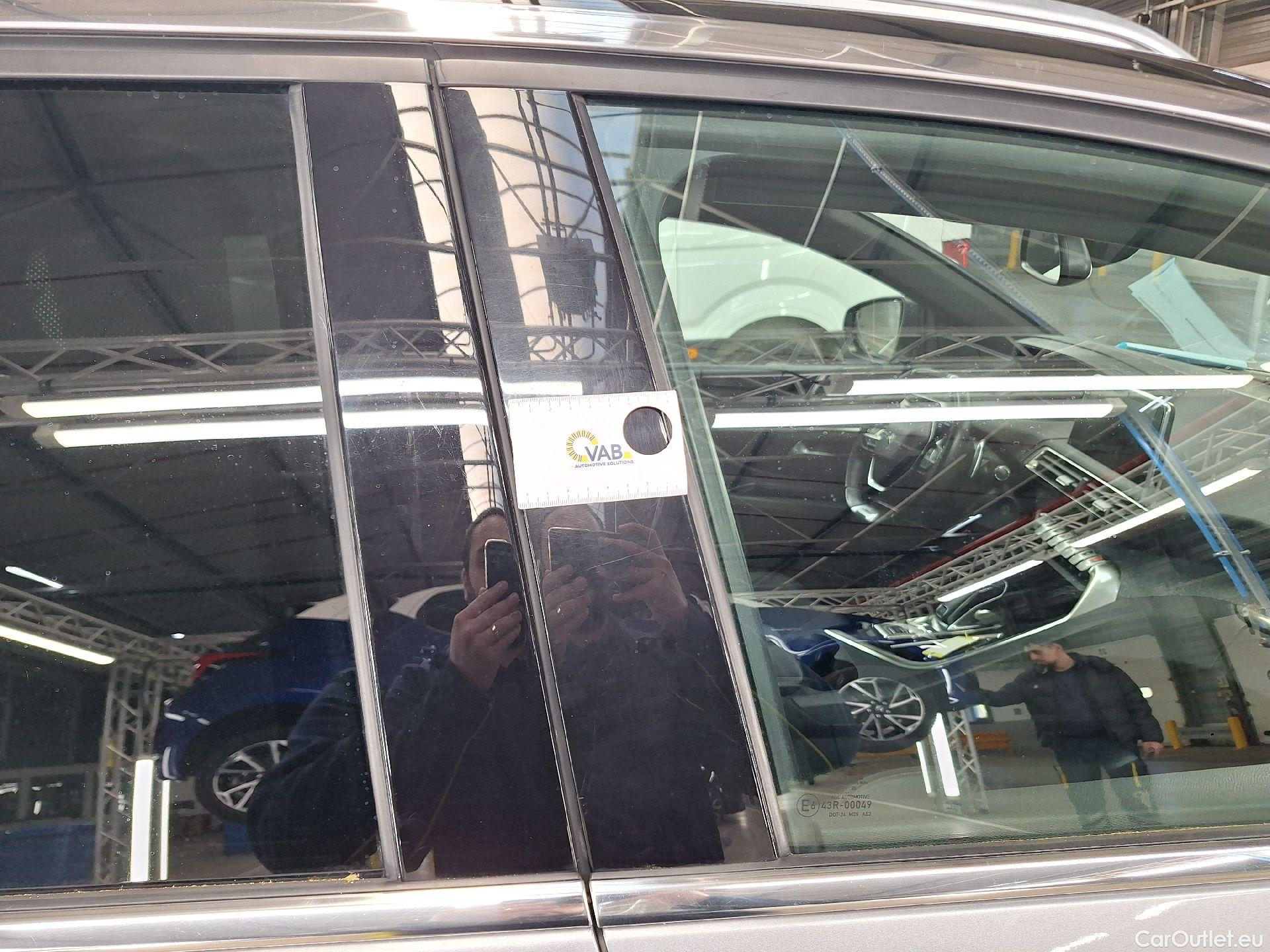  Peugeot  5008 Peugeot,  '16, Peugeot  1.5 BlueHDi 96kW S&S EAT8 GT Line 5d 7pl #44