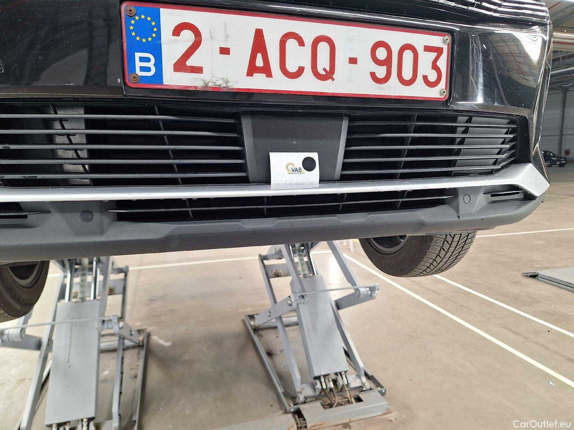  Peugeot  5008 Peugeot,  FL'20, Peugeot  1.5 BlueHDi 96kW S&S EAT8 GT 5d #56