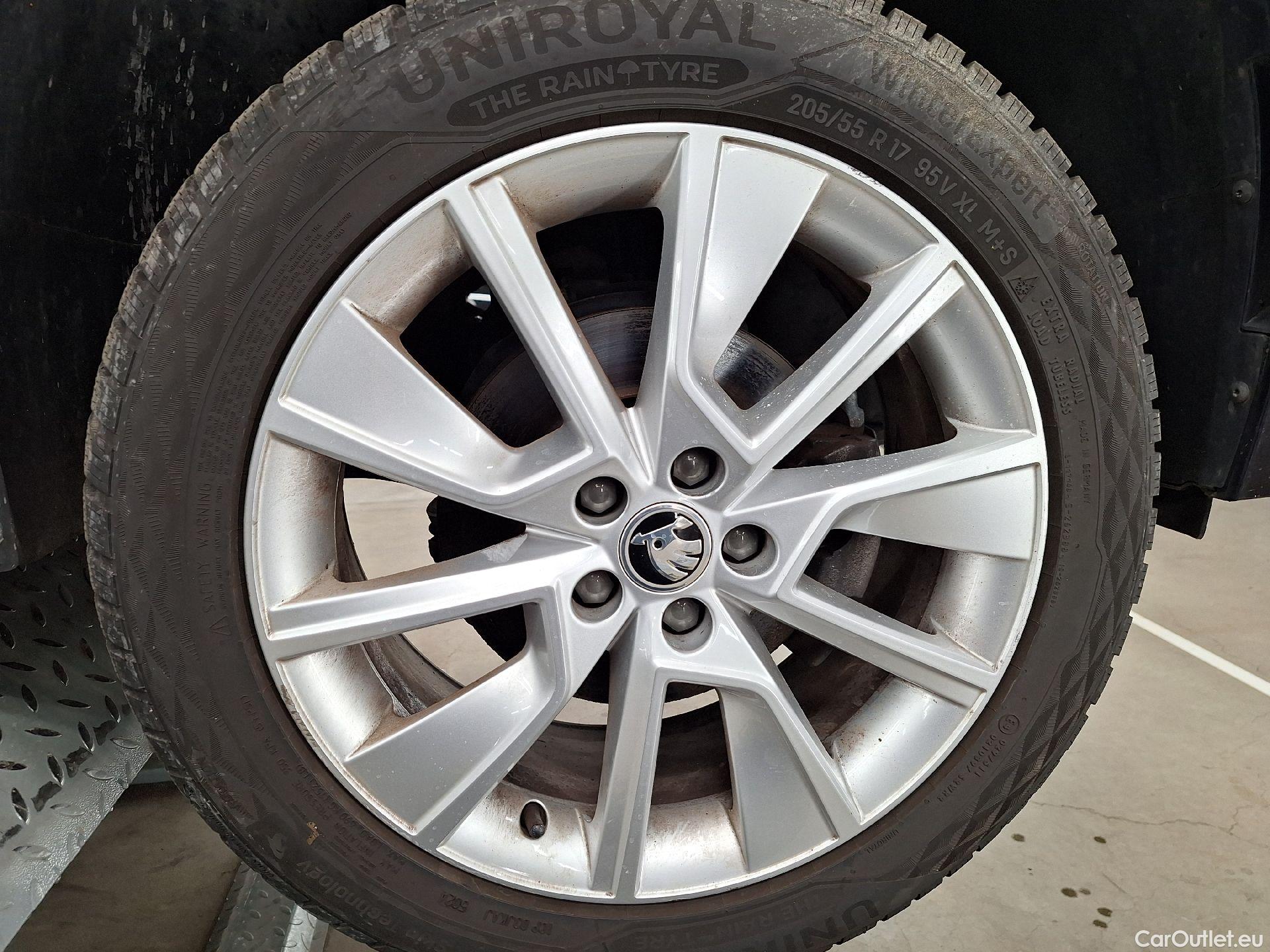  Skoda  KAMIQ Skoda,  '19, Skoda  1.0 TSI 81kW DSG7 Ambition 5d #32