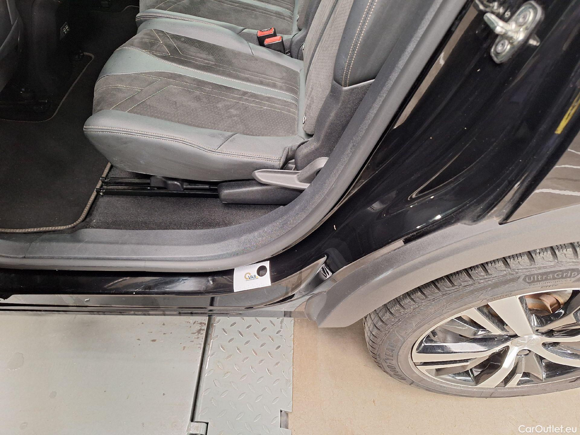  Peugeot  5008 Peugeot,  FL'20, Peugeot  1.5 BlueHDi 96kW S&S EAT8 GT 5d #13