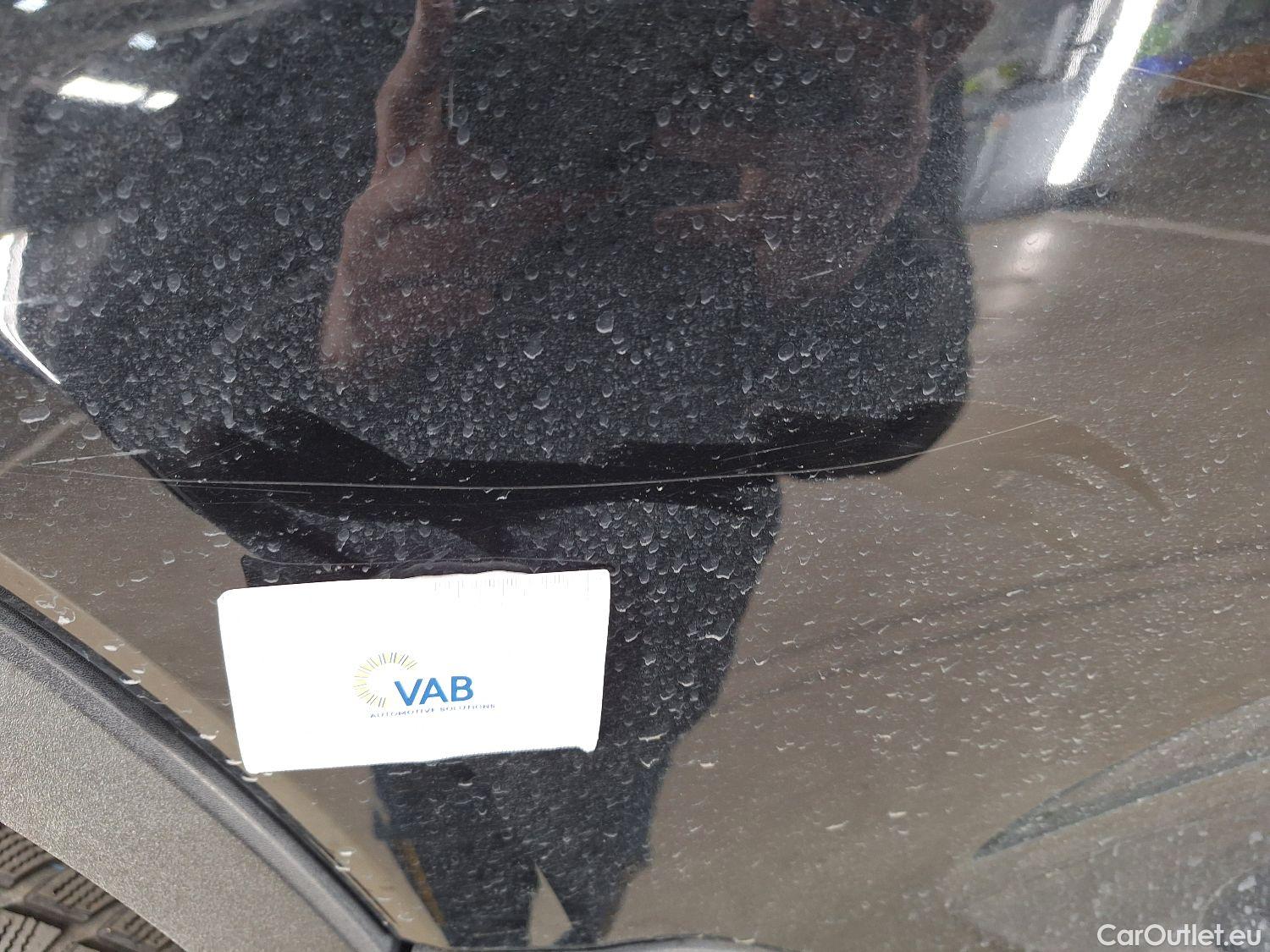  Volvo  XC 40 Volvo, XC40 '17, Volvo XC40 T4 Recharge Geartronic R-Design 5d #12