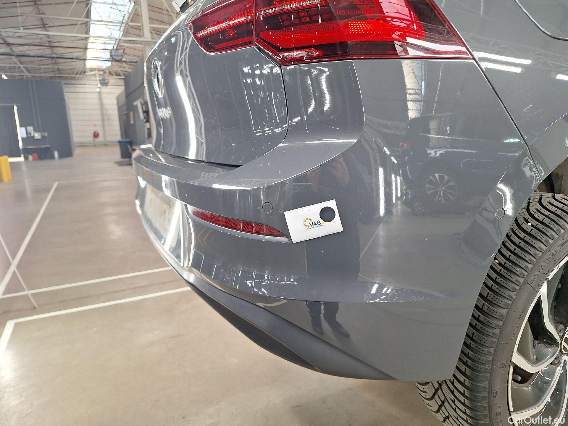  Volkswagen  Golf  VW, VIII '20, Volkswagen VIII 1.0 TSI 81kW Life Business 5d #18