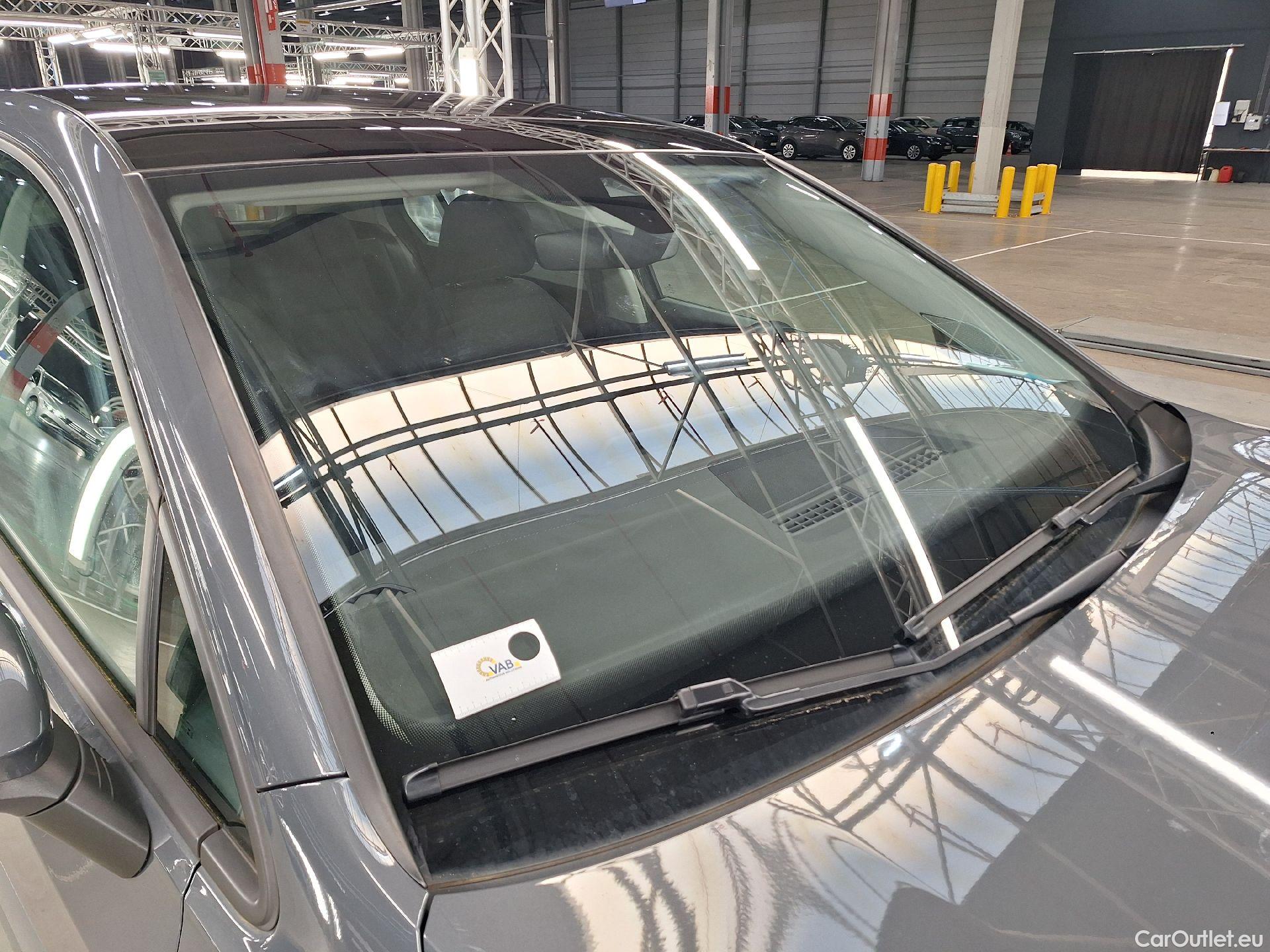  Volkswagen  Golf  VW, VIII '20, Volkswagen VIII 1.0 TSI 81kW Life Business 5d #8