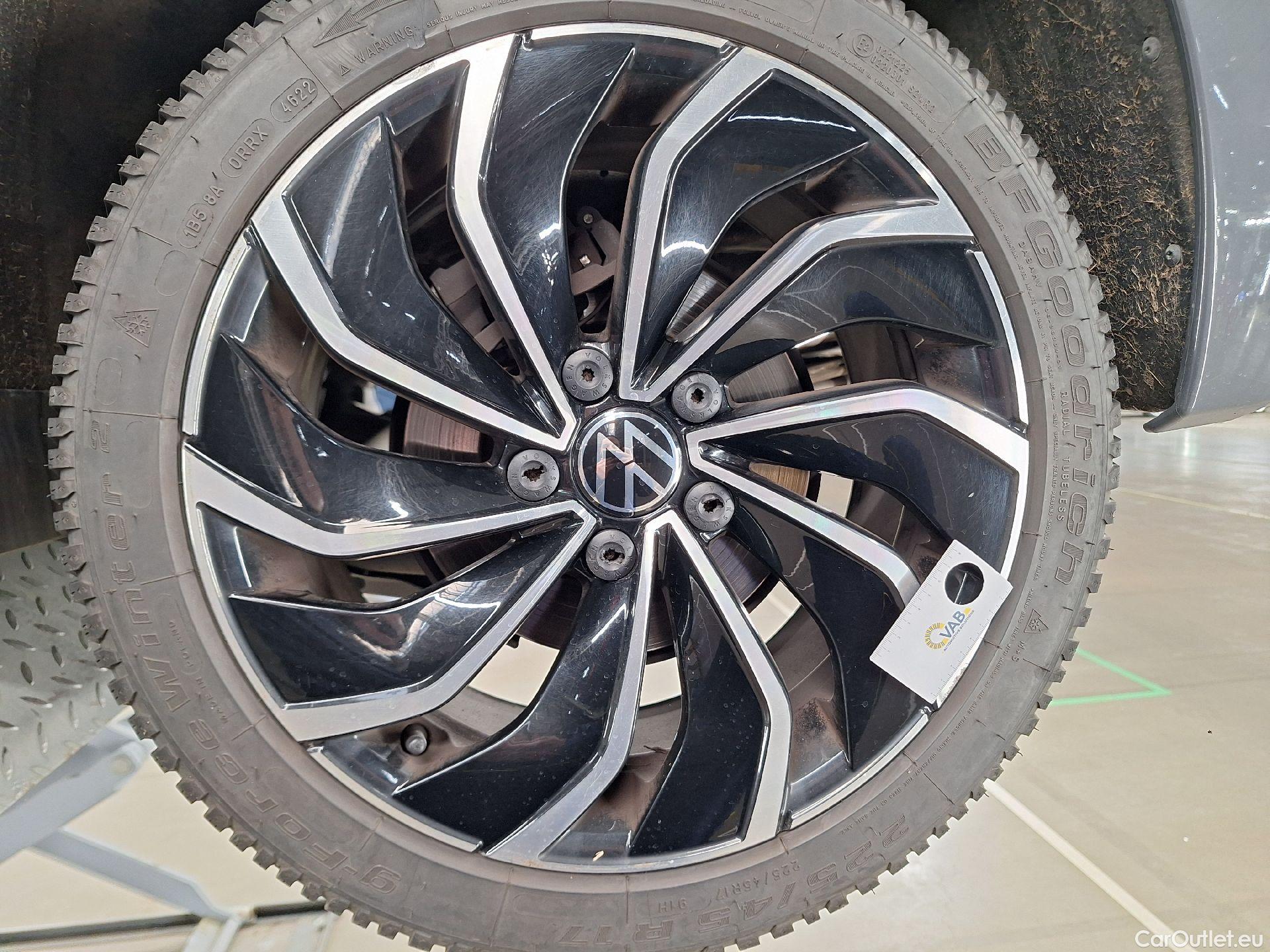  Volkswagen  Golf  VW, VIII '20, Volkswagen VIII 1.0 TSI 81kW Life Business 5d #34