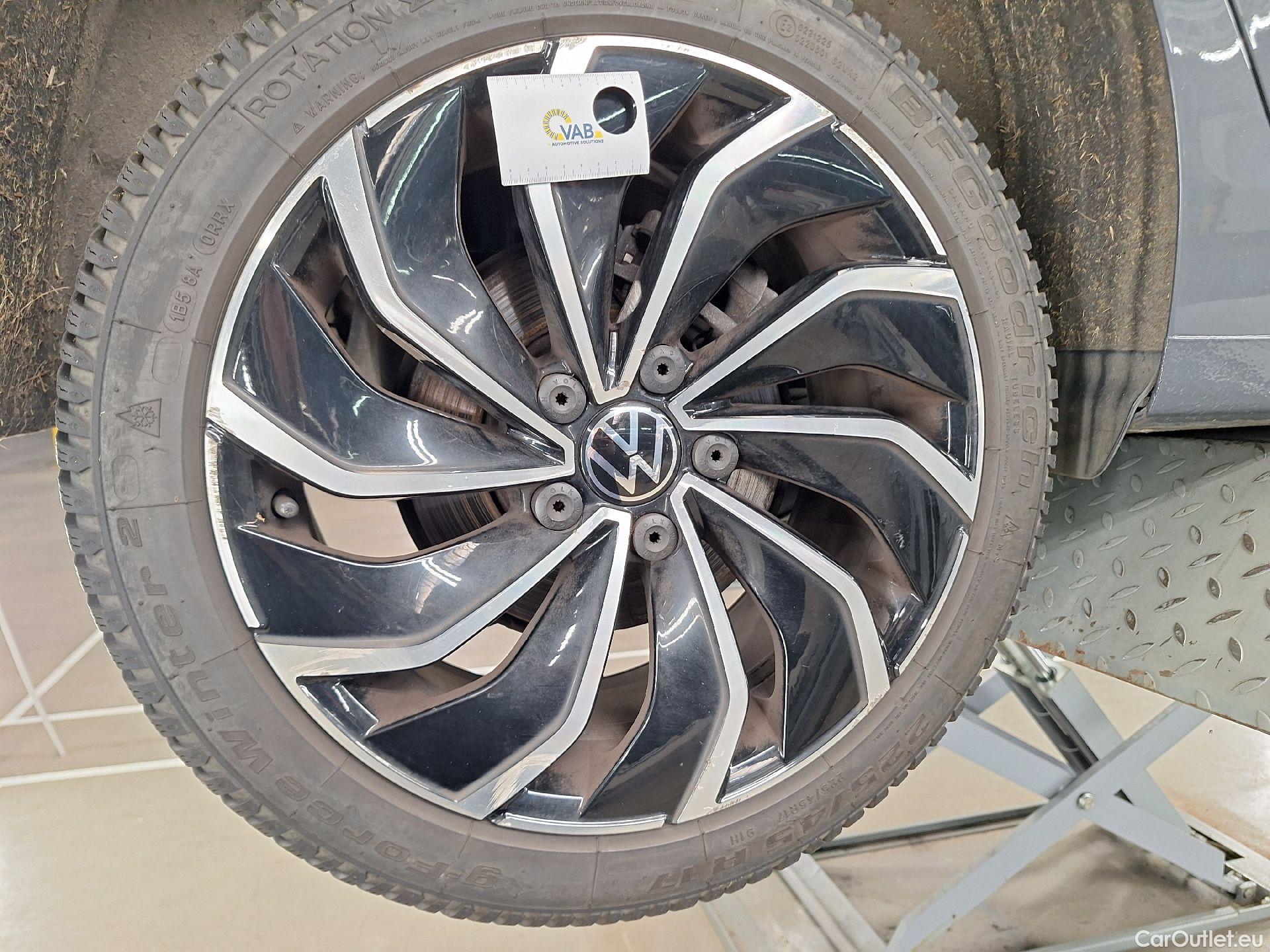  Volkswagen  Golf  VW, VIII '20, Volkswagen VIII 1.0 TSI 81kW Life Business 5d #37