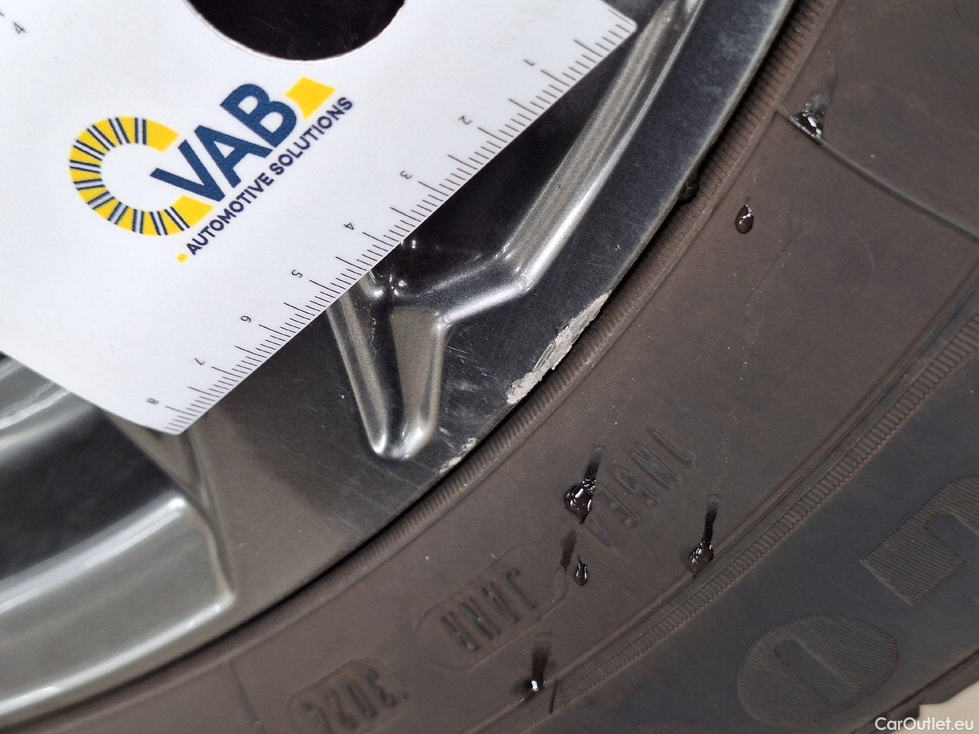  Toyota  RAV4 Toyota,  '18, Toyota  2.5 Hybrid Lithium Dynamic Business CV #46