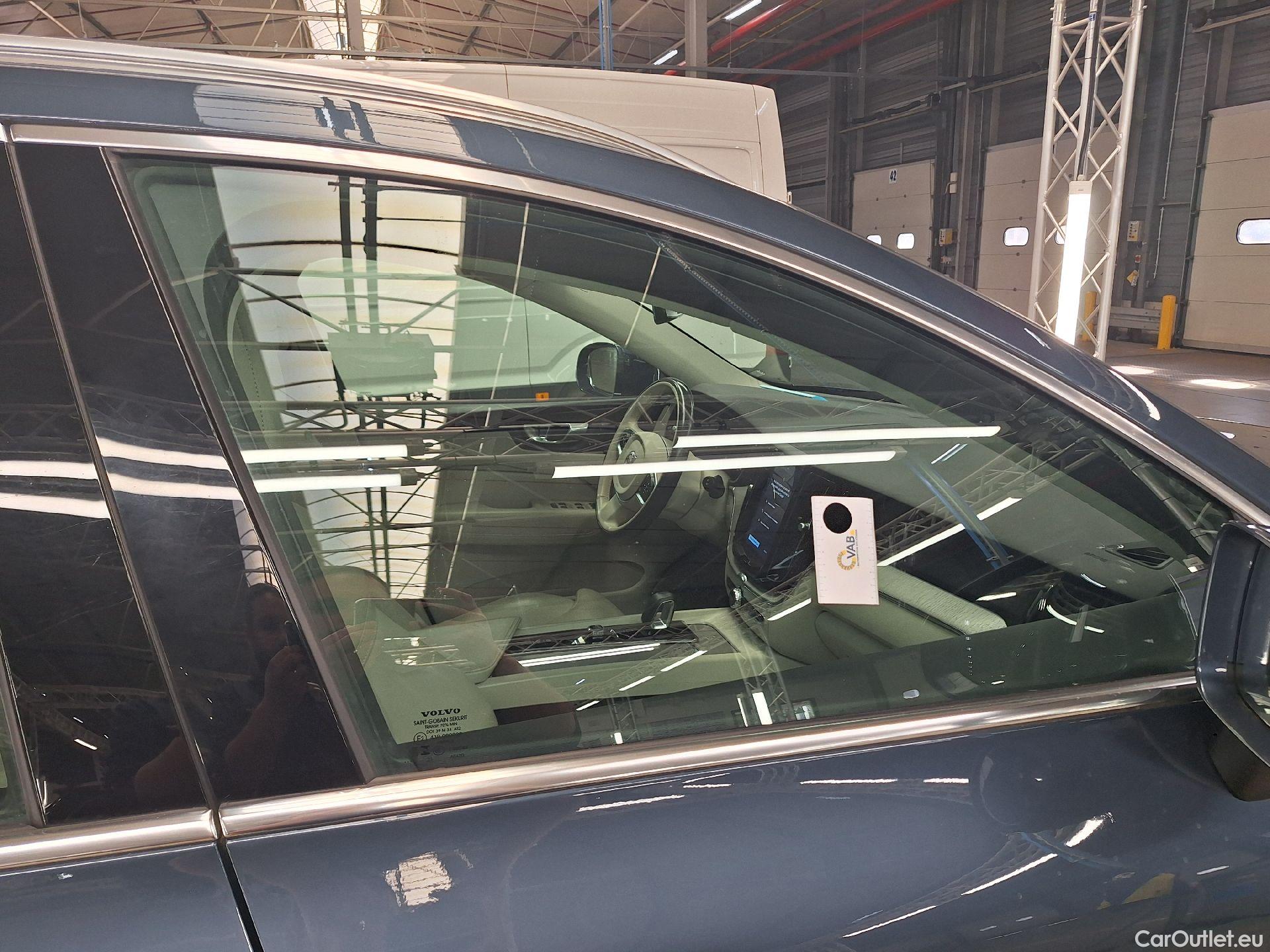  Volvo  XC60 Volvo,  FL'21 PHEV, Volvo  T6 PHEV 4x4 Plus Bright Aut. 5d #9