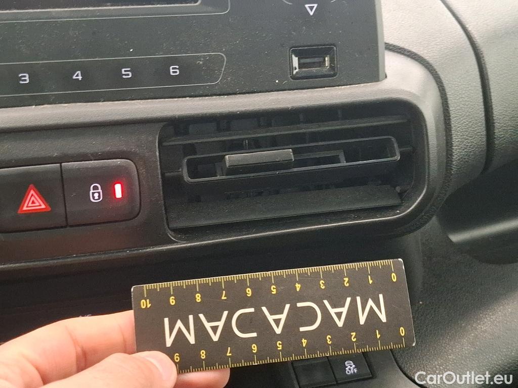  Citroen  Berlingo  Fourgon Club M 650 1.5 BlueHDi 75CV BVM5 E6dT #35