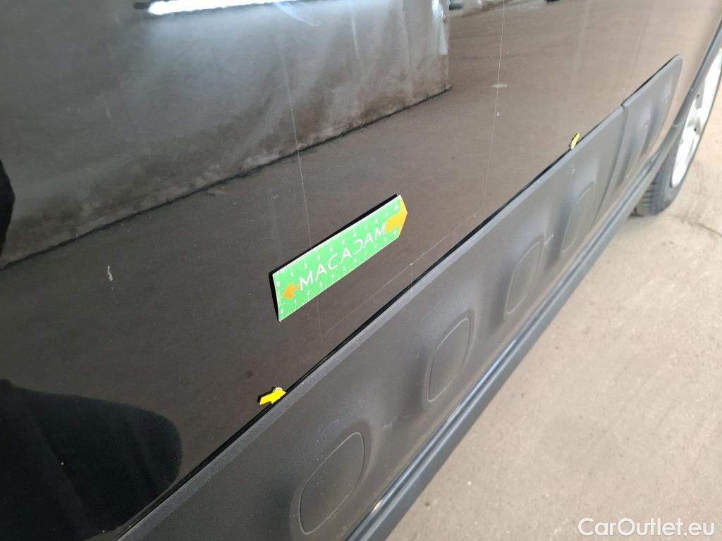  Citroen  C3  Société Feel Nav 1.2 PureTech 80CV BVM5 E6 #4