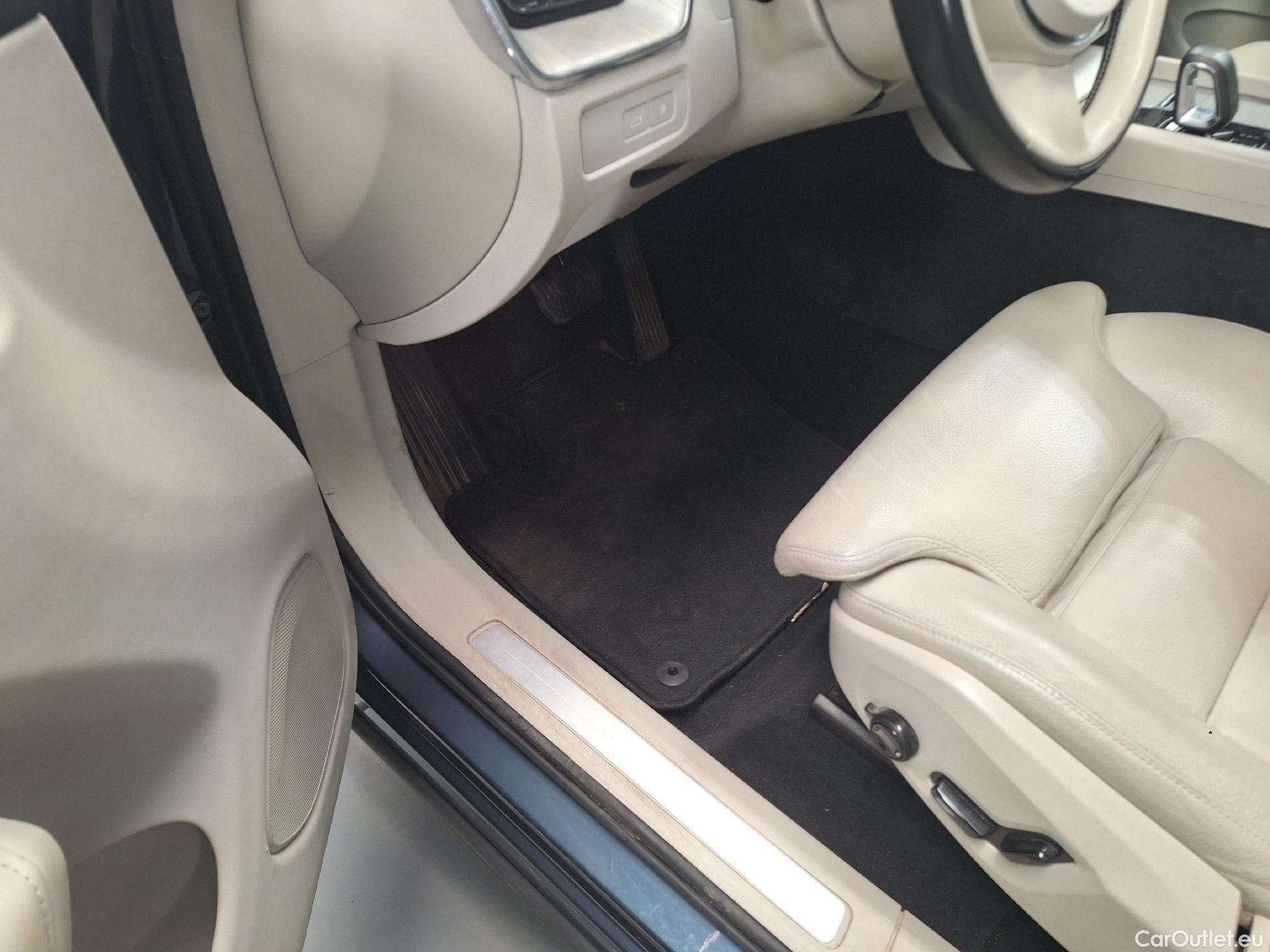  Volvo  XC60 Volvo,  FL'21 PHEV, Volvo  T6 PHEV 4x4 Plus Bright Aut. 5d #5