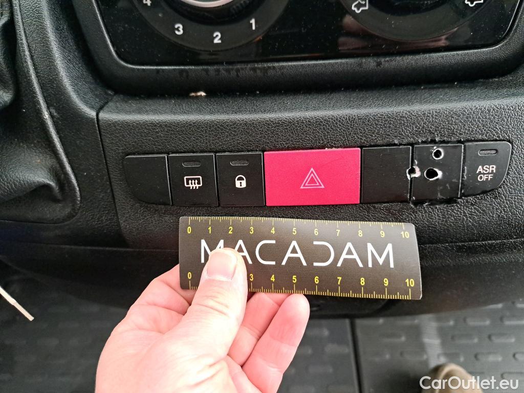  Fiat  Ducato FIAT  / 2014 / 4P / Fourgon tôlé 3.0 GNV 136 3.5 M H2 Pro Lounge #7