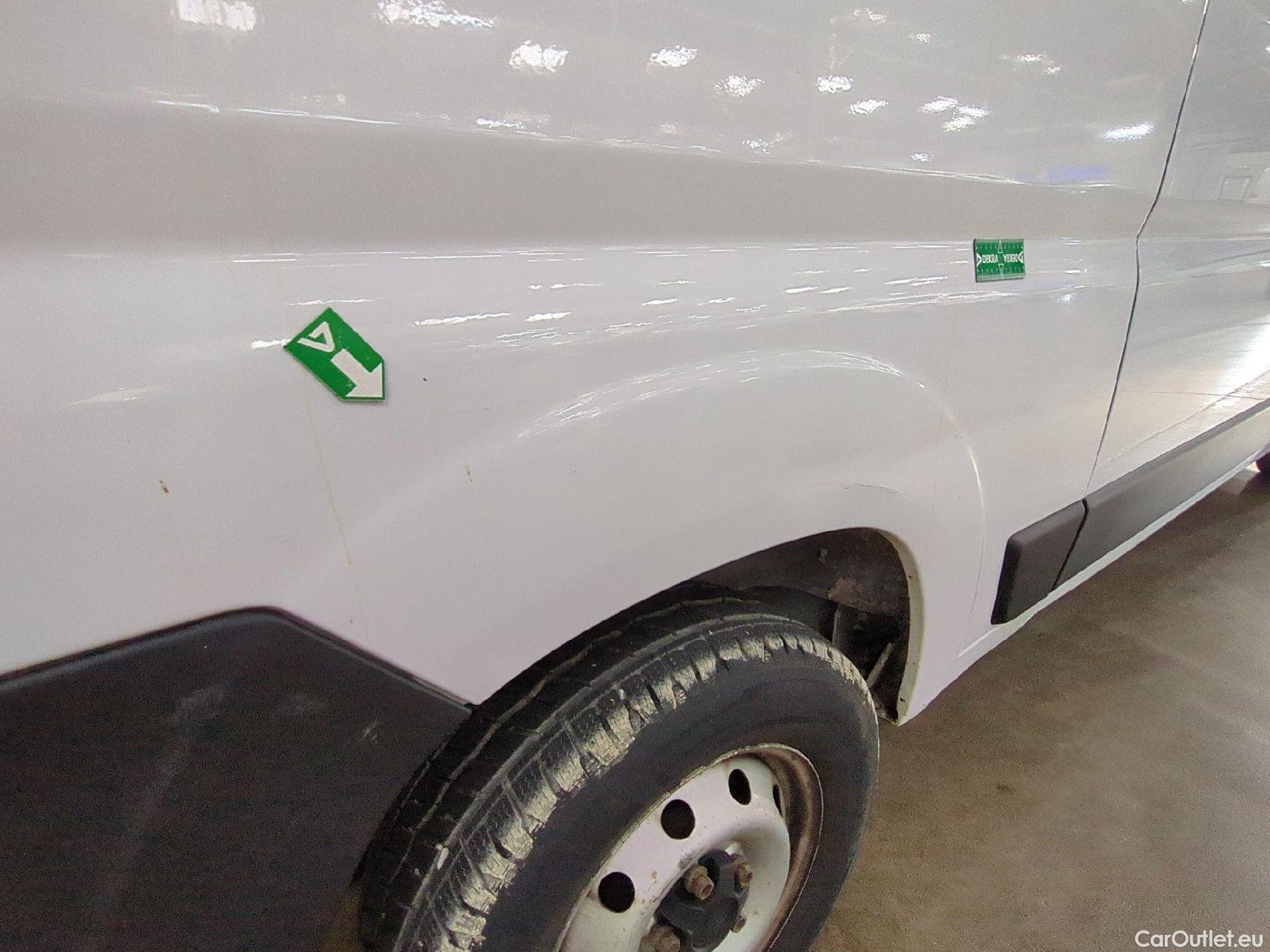  Fiat  Ducato FIAT  / 2014 / 4P / Fourgon tôlé 2.3 Multijet 120 3.0 M H2 Business #42