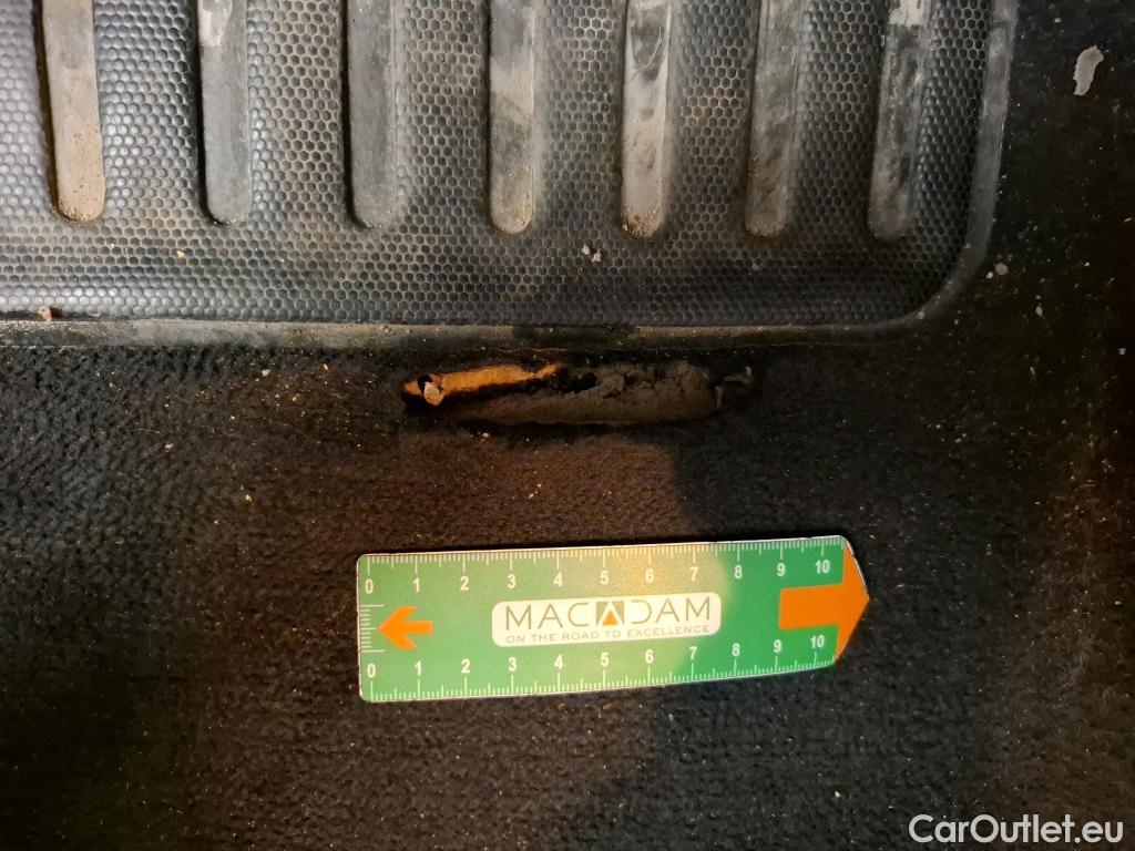  Citroen  C4 Cactus  Feel Nav Société 1.5 BlueHDi 100CV BVM6 E6d #18