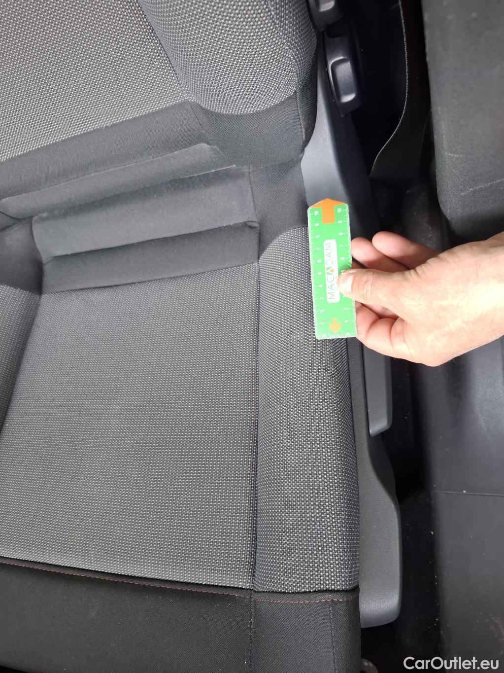  Citroen  C4 Cactus  Feel Nav Société 1.5 BlueHDi 100CV BVM6 E6d #26