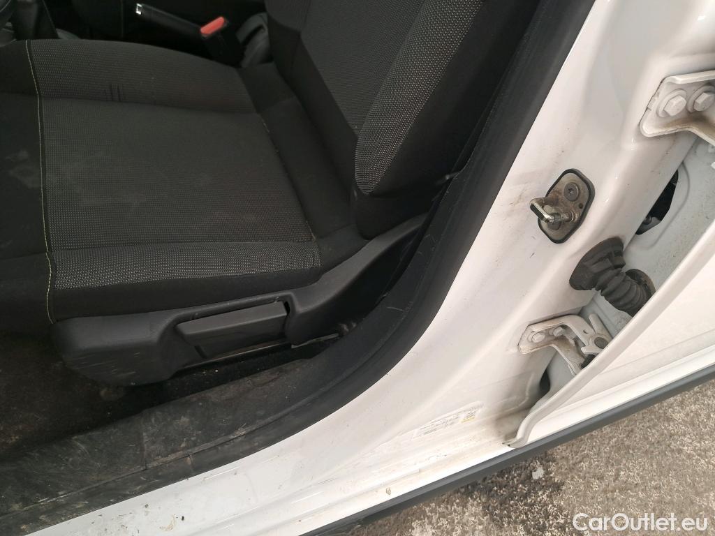  Citroen  C3  Société Feel 1.5 BlueHDI 100CV BVM5 E6dT #24