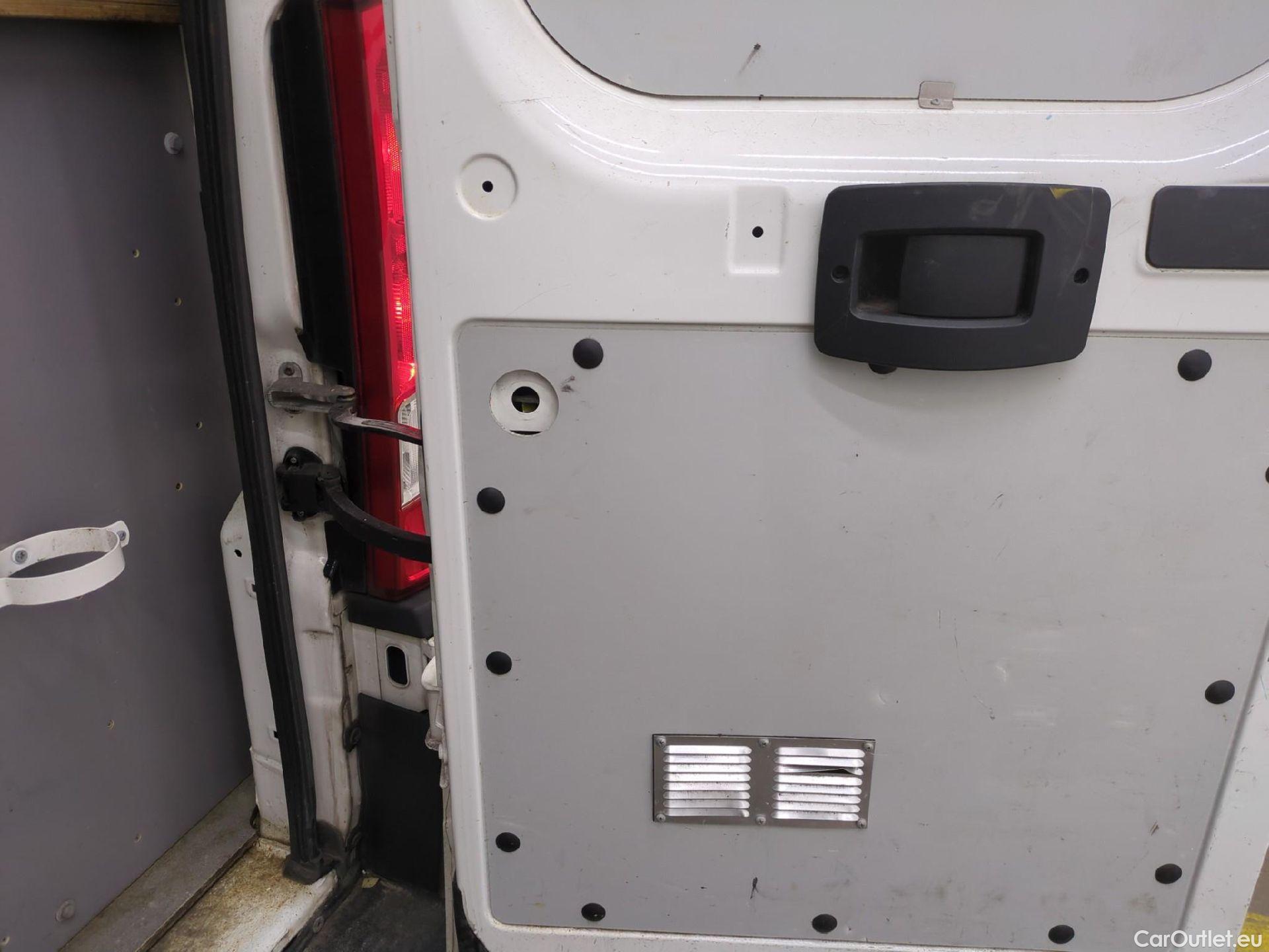  Citroen  Jumper  Fourgon Grand Volume 30 L2H2 Club BlueHDi 140 Start&Stop BlueHDi 140CV BVM6 E6dT #7