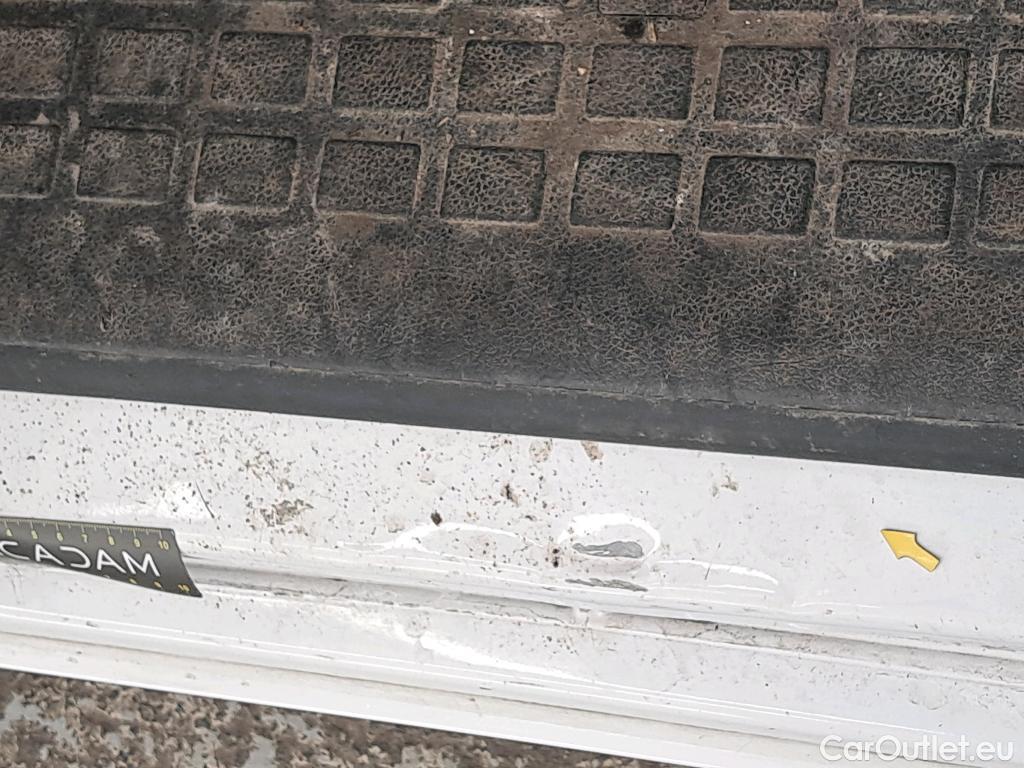  Opel  Vivaro OPEL  / 2019 / 4P / Fourgon tôlé 1.5 Diesel 120 L2 PACK BUSINESS #10