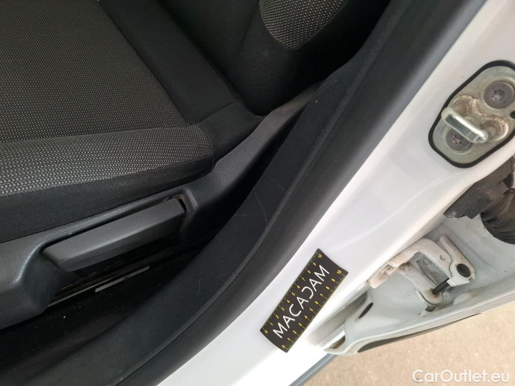  Citroen  C3  Société Feel 1.5 BlueHDI 100CV BVM6 E6dT #6