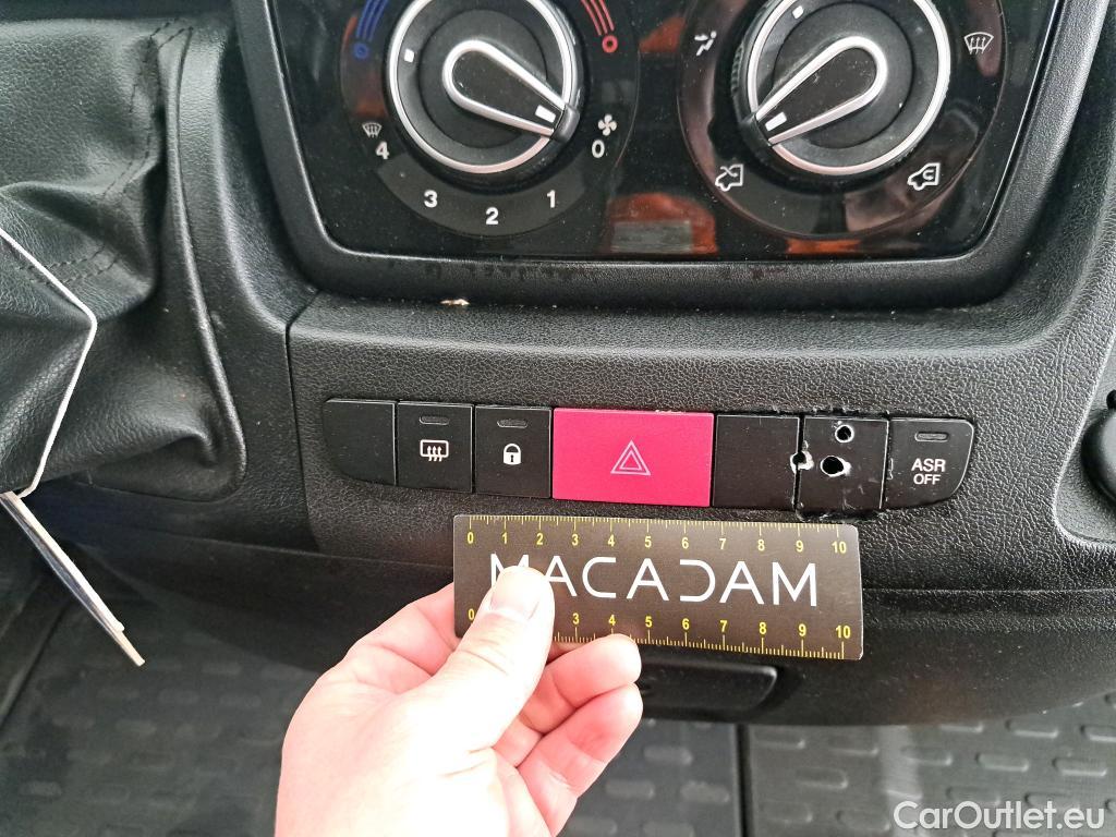  Fiat  Ducato FIAT  / 2014 / 4P / Fourgon tôlé 3.0 GNV 136 3.5 M H2 Pro Lounge #6