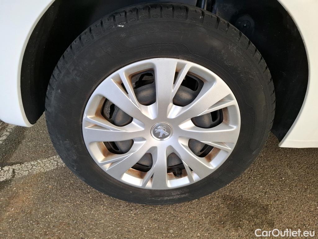  Peugeot  208  Affaire Premium Pack 1.5 HDi 100CV BVM5 E6dT #40