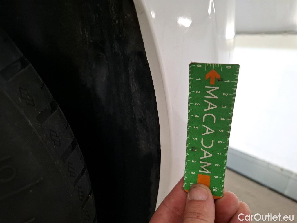  Peugeot  208  Affaire Premium Pack 1.5 HDi 100CV BVM5 E6dT #4