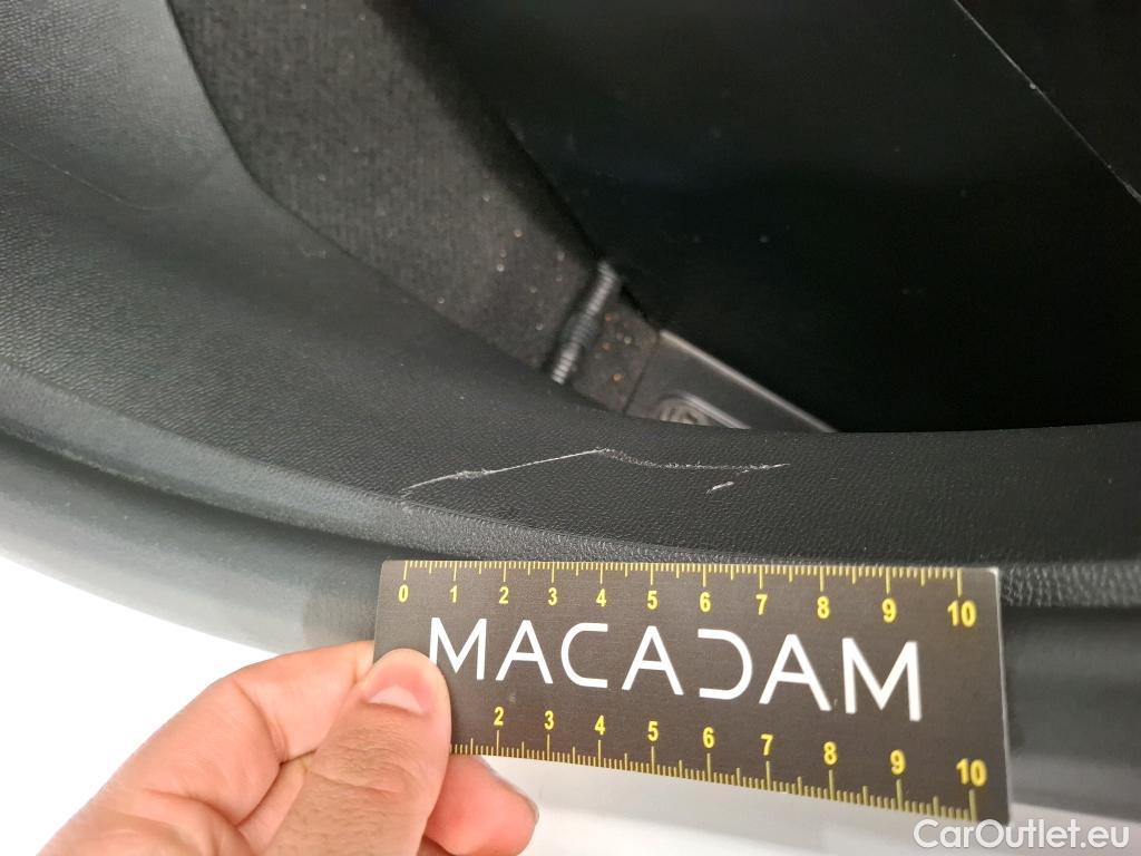  Peugeot  208  Premium 1.2 PureTech 75CV BVM5 E6d #25