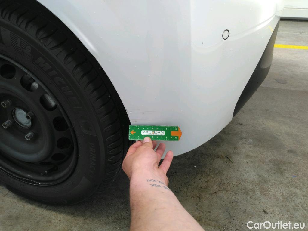  Peugeot  208  Premium 1.5 HDi 100CV BVM6 E6d #21