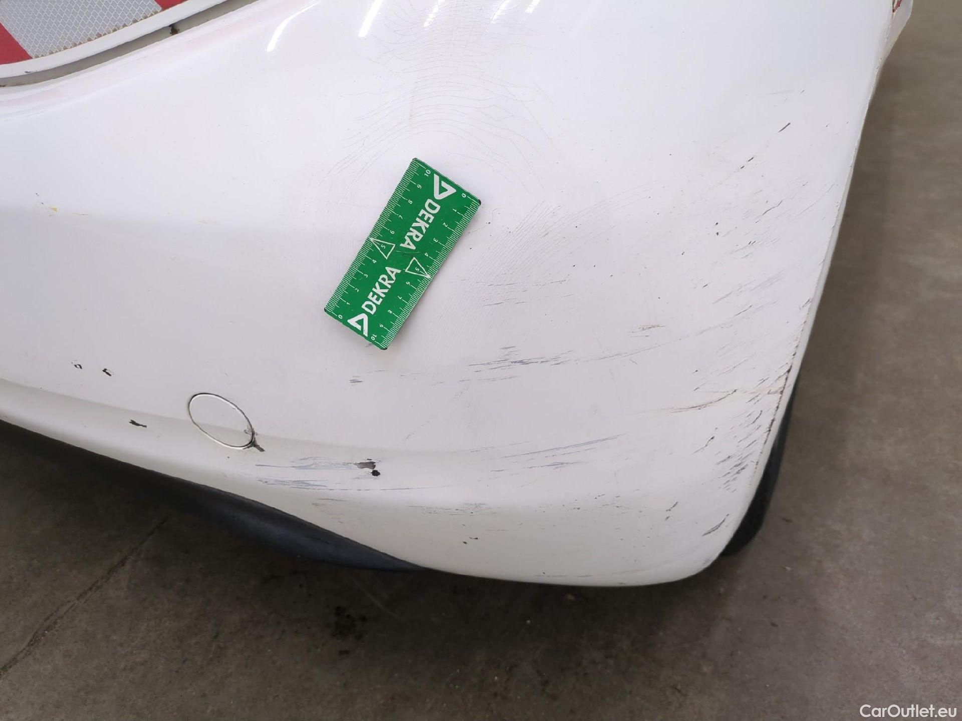  Peugeot  208  Affaire Premium 1.6 HDi 75CV BVM5 E6 #65