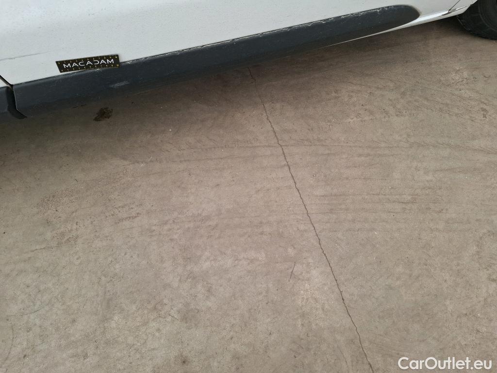  Peugeot  Expert PEUGEOT  / 2016 / 4P / Fourgon tôlé 1.5 BLUEHDI 120 S&S STANDARD PREMIUM #40