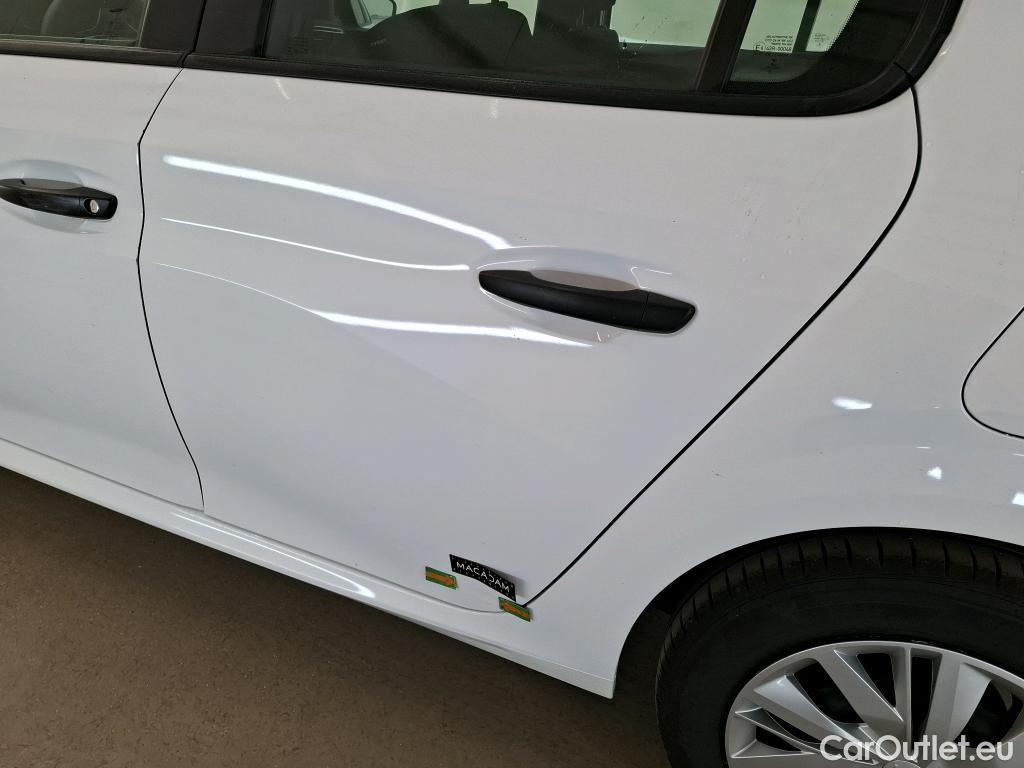  Peugeot  208  Premium 1.2 PureTech 75CV BVM5 E6d #12