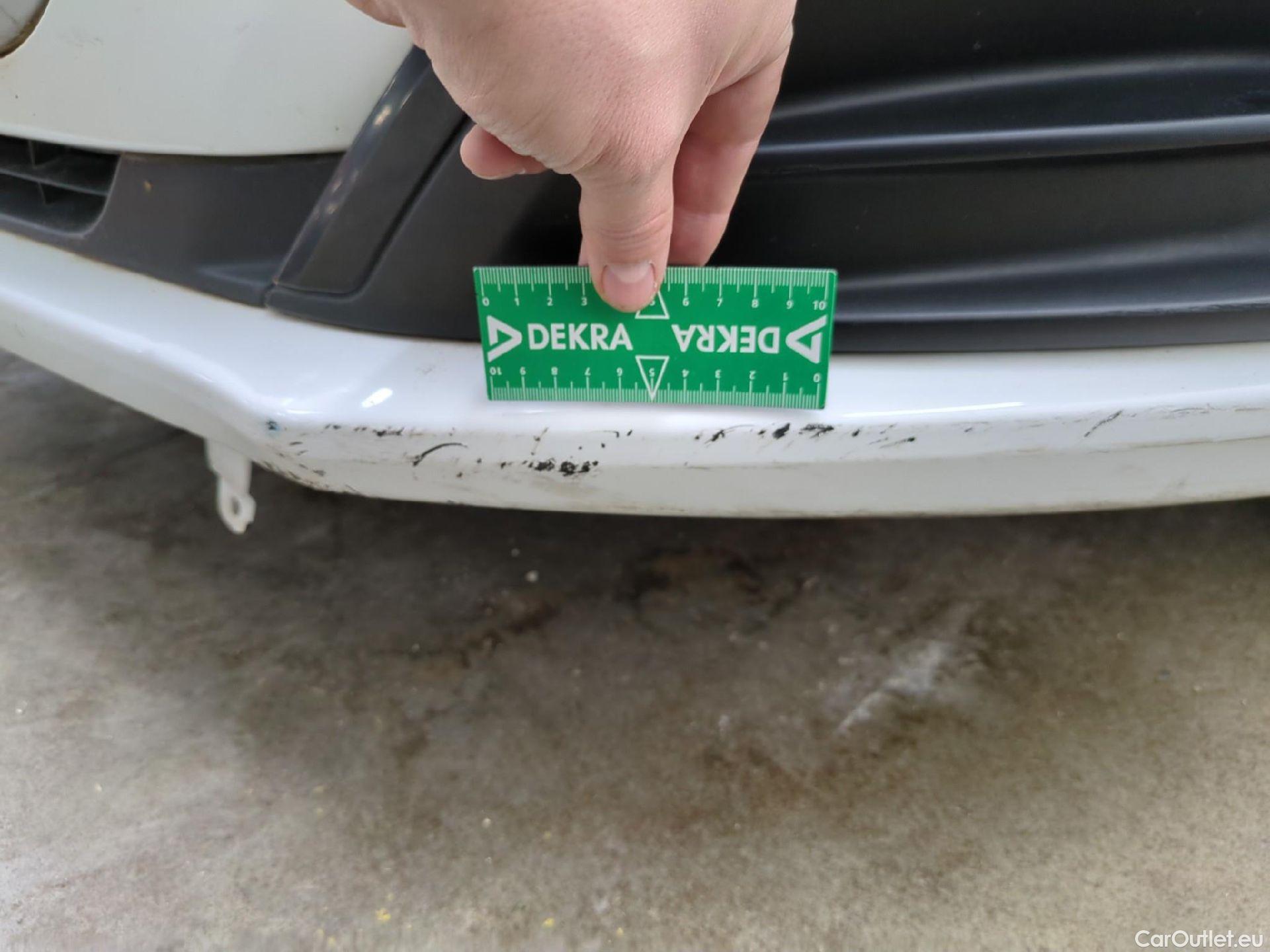  Peugeot  208  Affaire Premium 1.6 HDi 75CV BVM5 E6 #29