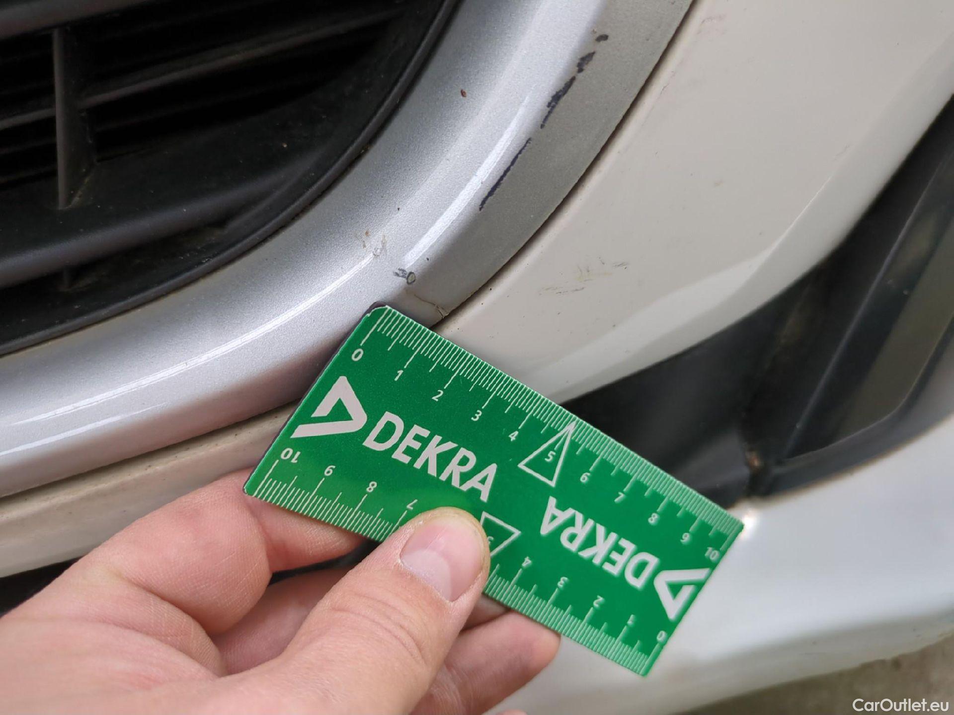  Peugeot  208  Affaire Premium 1.6 HDi 75CV BVM5 E6 #45