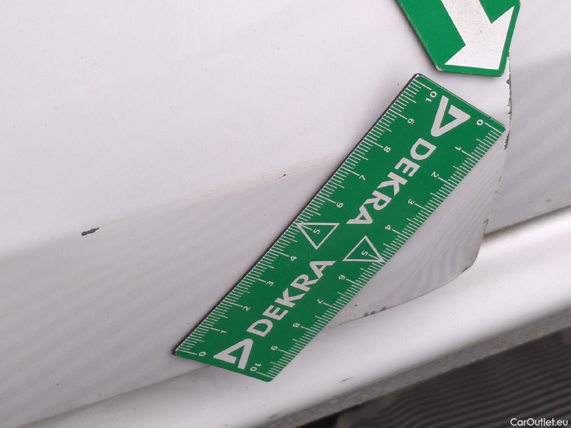  Peugeot  208  Affaire Premium 1.6 HDi 75CV BVM5 E6 #57