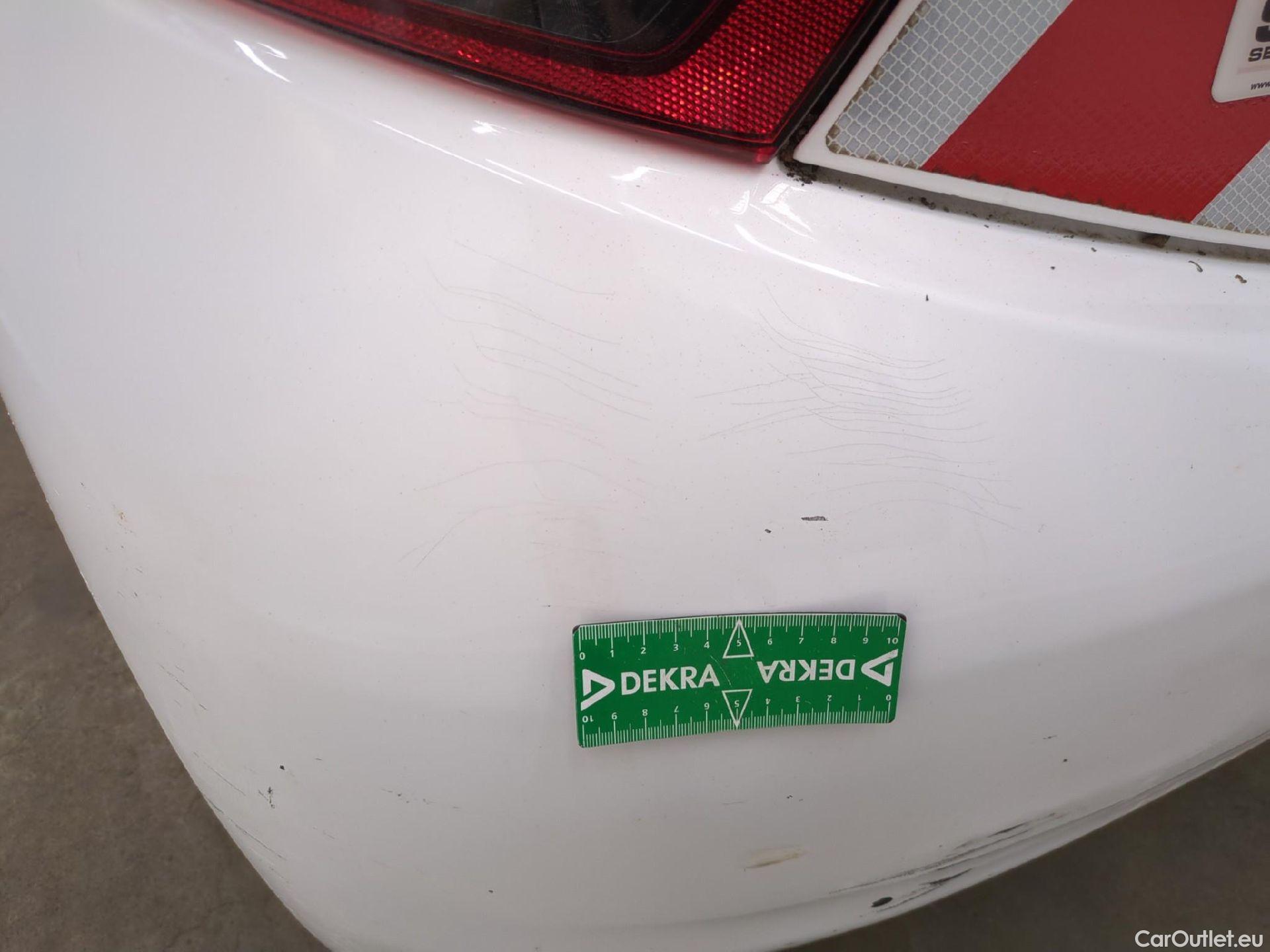  Peugeot  208  Affaire Premium 1.6 HDi 75CV BVM5 E6 #63