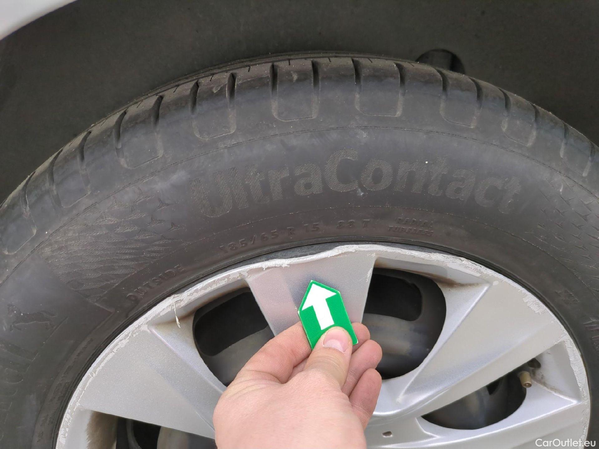  Peugeot  208  Affaire Premium 1.6 HDi 75CV BVM5 E6 #13